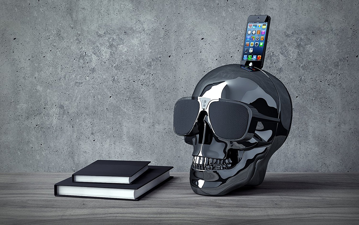 部屋にびっしり埋め込んでみたい…ドクロ型スピーカー「AeroSkull HD+