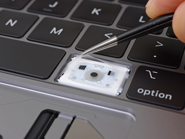 新型MacBook Proの改良点、第3世代のバタフライキーボードには