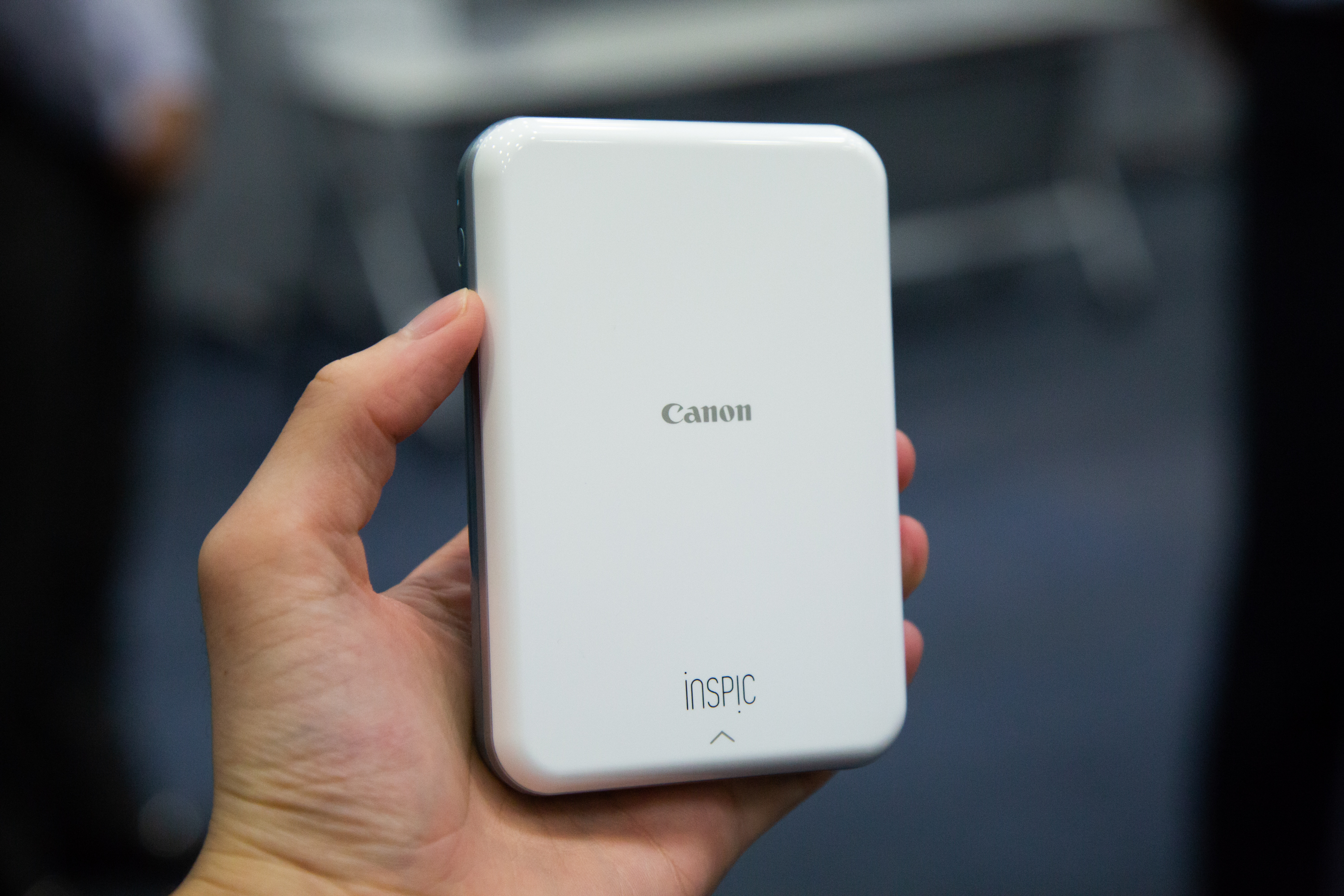 スマホ写真をステッカーで印刷できるキヤノンのミニプリンター「iNSPiC