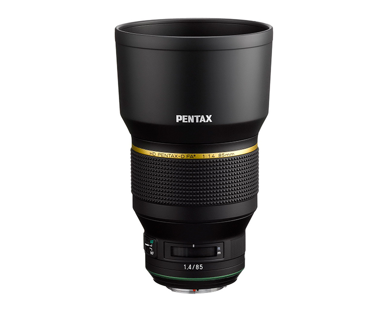 木製グリップが超カッコいい。一眼レフ「PENTAX KP」特別仕様がCP＋で