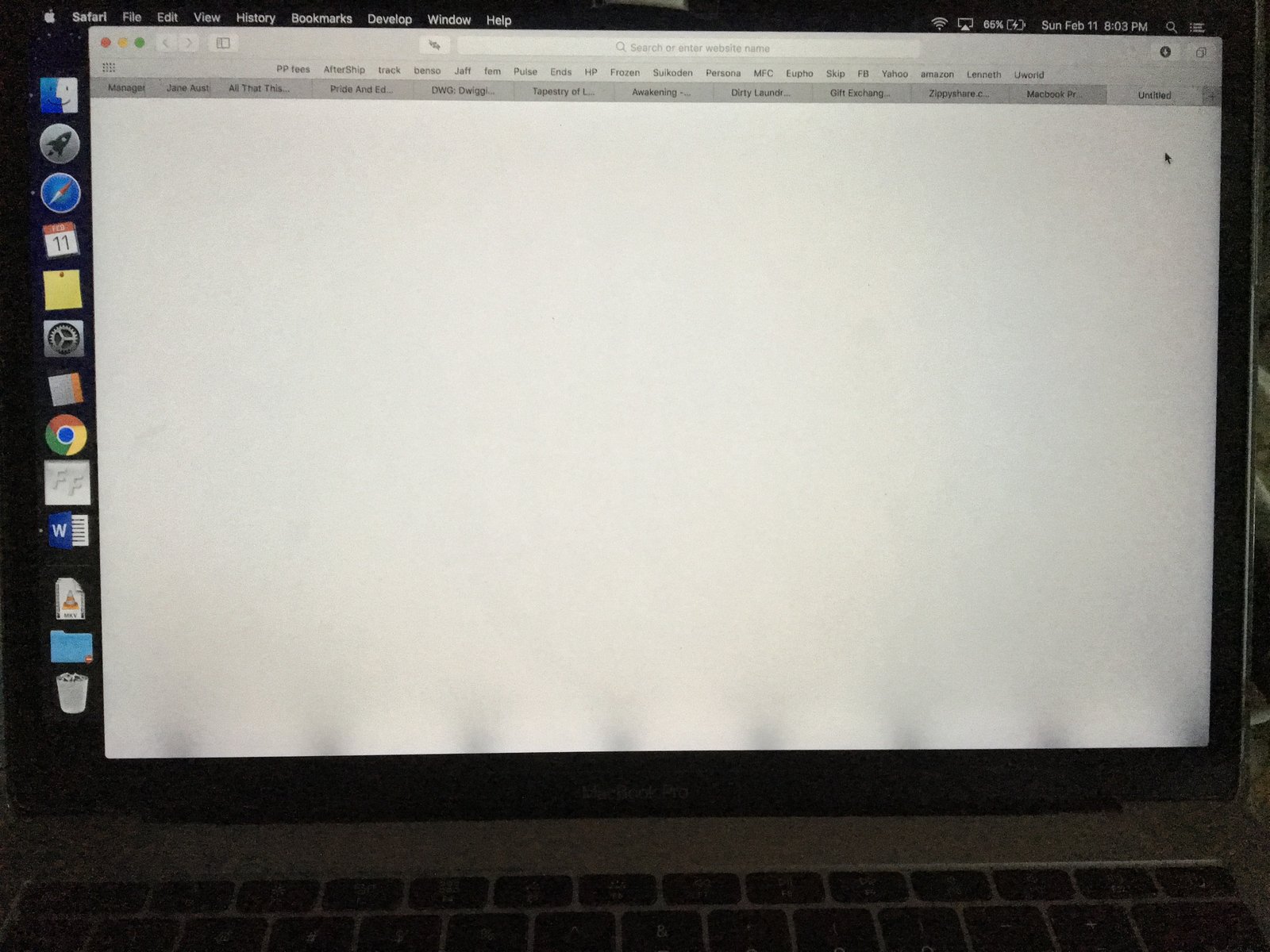 MacBook Pro 13インチ LEDバックライト 13インチMacBook Proの画面バックライト修理プログラムがスタート