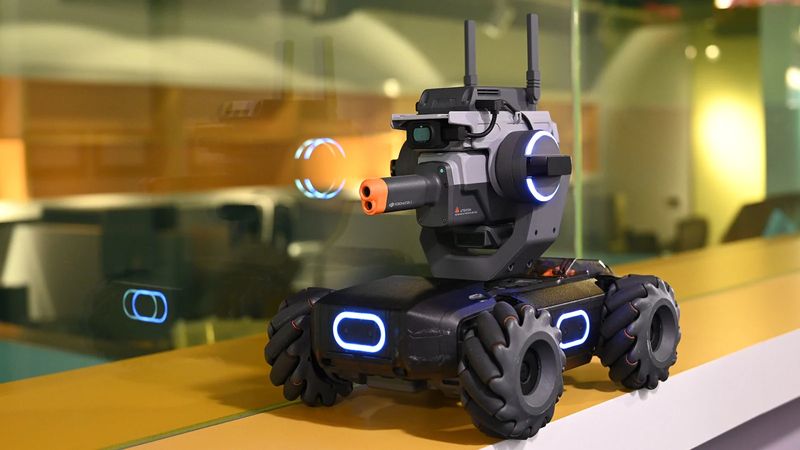 6万5000円の価値あるおもちゃ ：DJI Robomaster S1レビュー