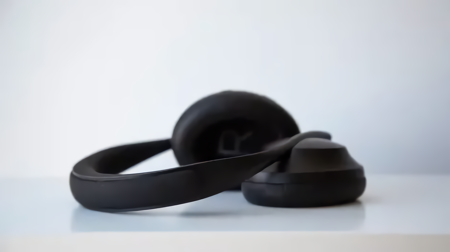 ワイヤレスヘッドホン「Bose NCH700」レビュー：ノイキャン王、凱旋