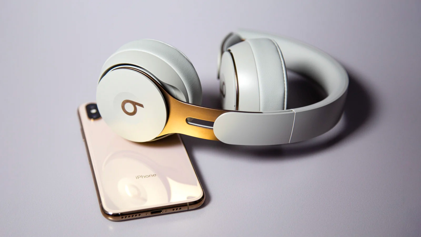 ワイヤレスノイキャンヘッドホン「Beats Solo Pro」ハンズオン