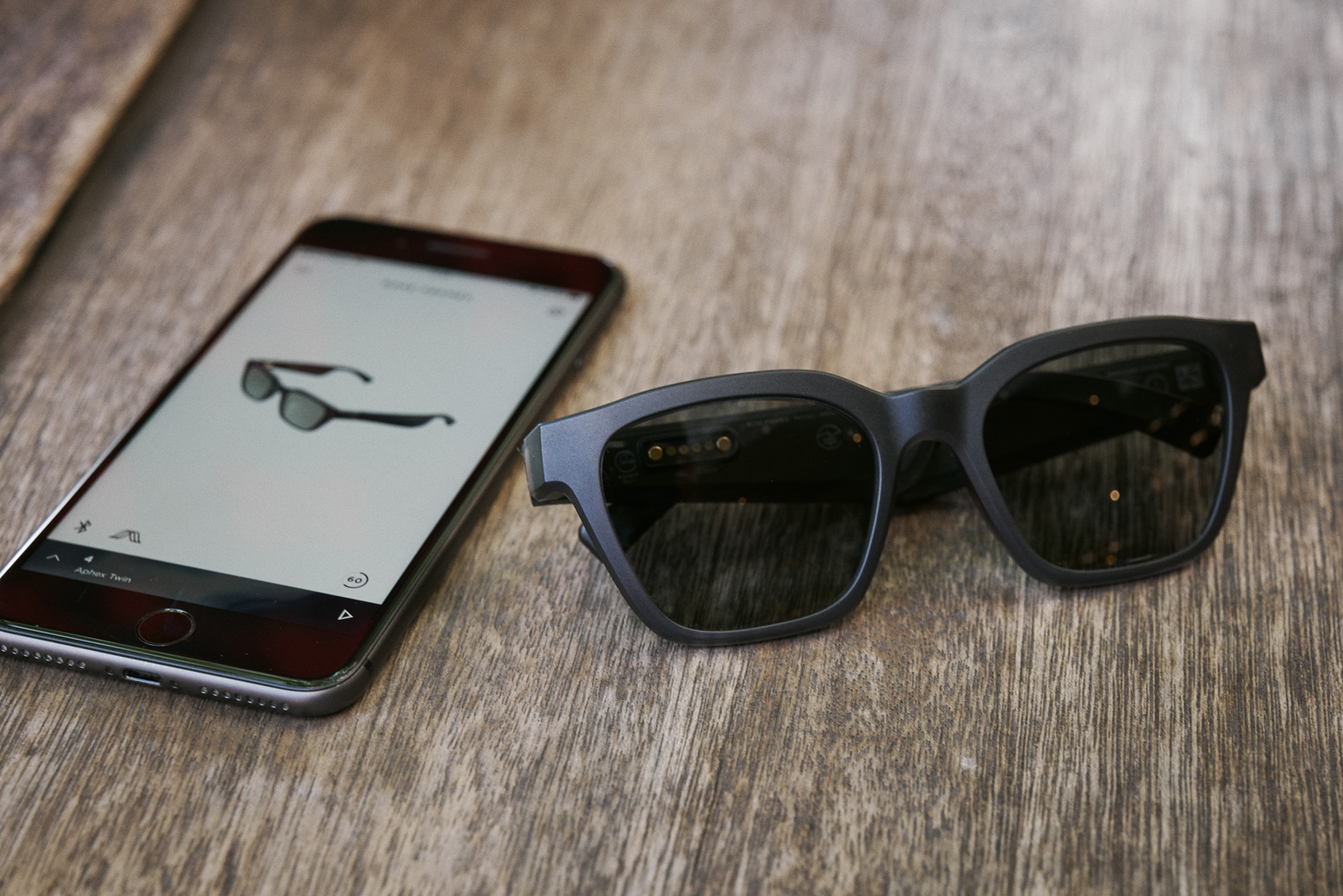 耳を塞がないメリットは想像以上。Boseのスマートサングラス「BOSE 