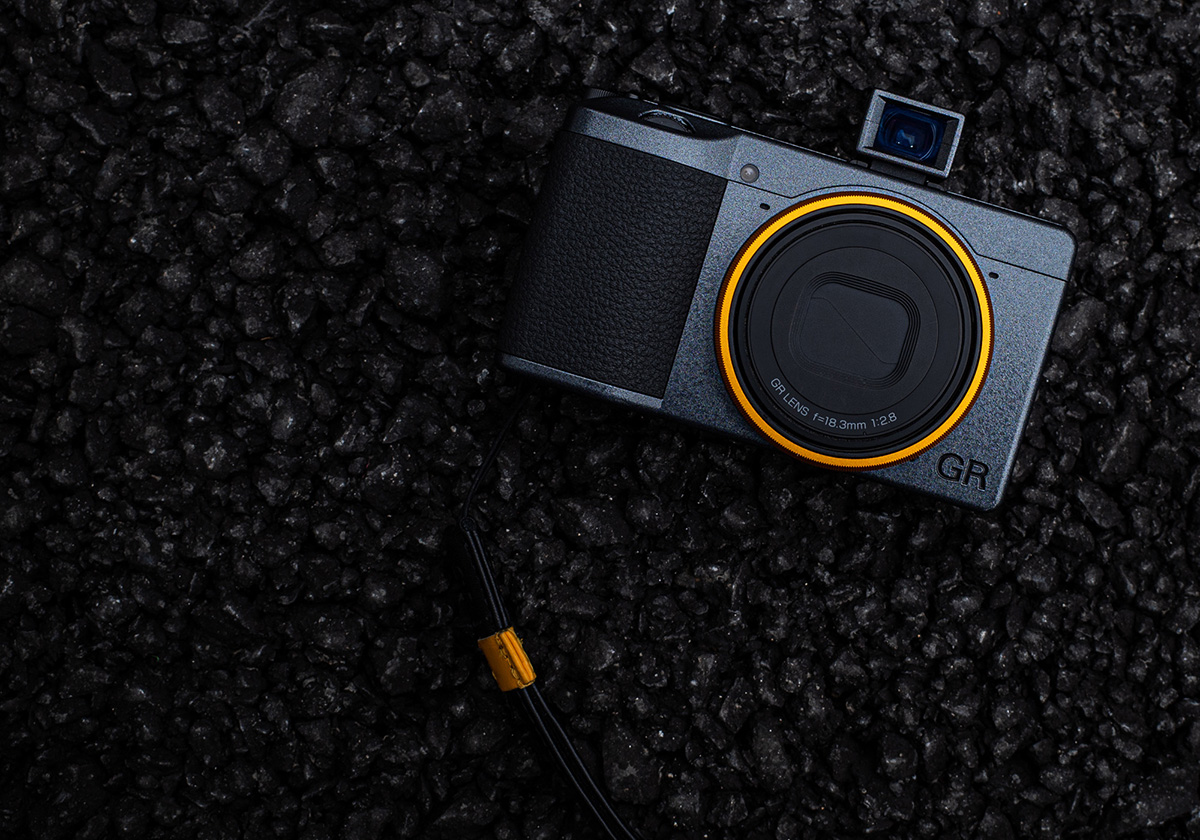 ストリートを切り取れ。特別仕様の「RICOH GR III Street Edition