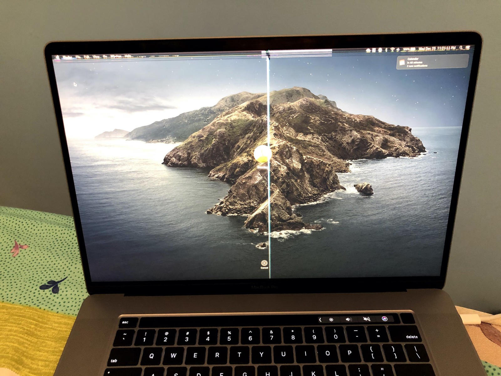 MacBookのカメラに目隠ししてない？ それ、大変なことになるかもって