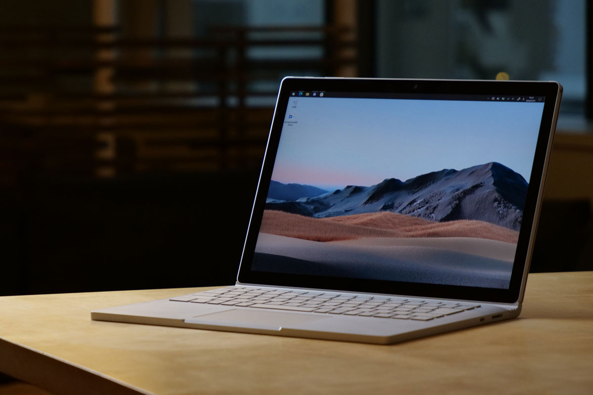 優秀なノートPCでありタブレットPC。あと1歩で万能選手になれる