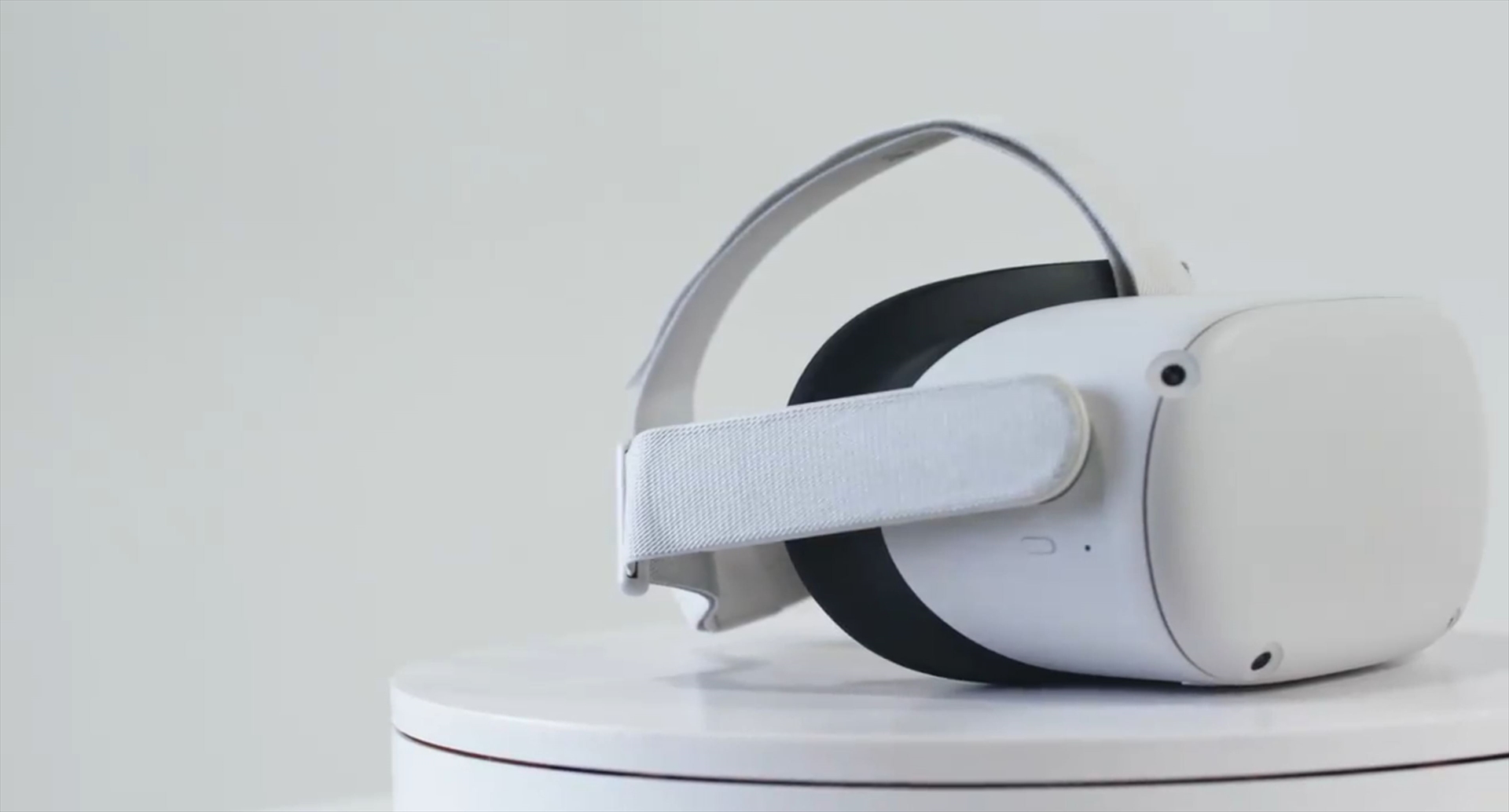 Oculus Quest 2」は性能グッとUP。Facebook自身がポロリしちゃう