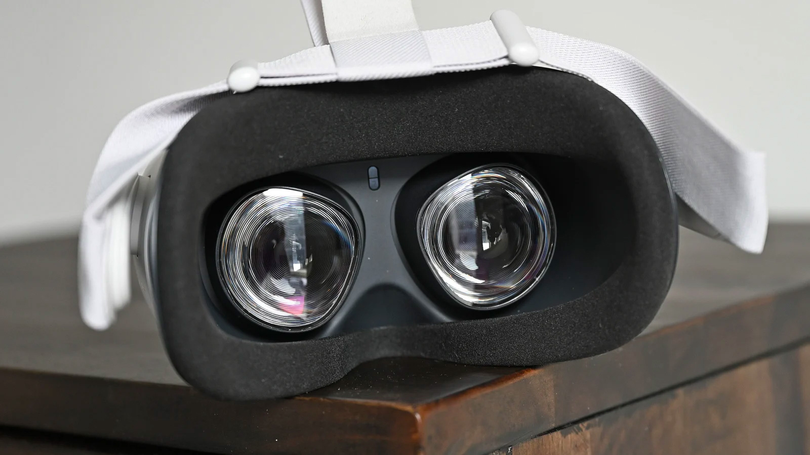 バーチャルボーイから25年。これぞ待ち望んでいたVR体験だ：Oculus