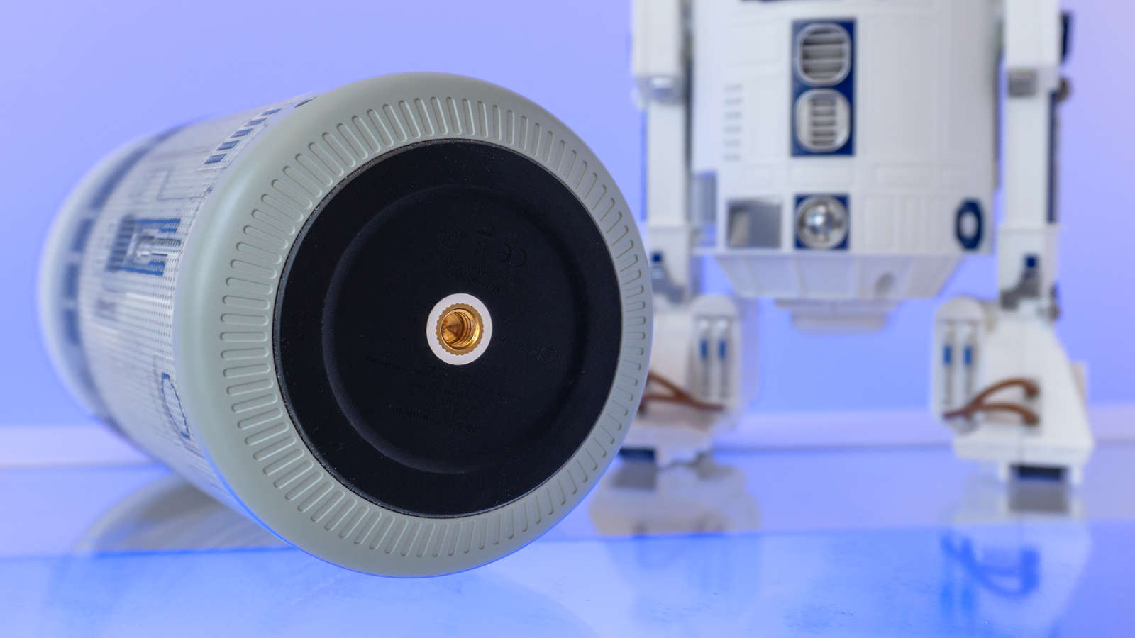 小さい！ かわいい！ でもいろいろと惜しいよ、R2-D2のミニ