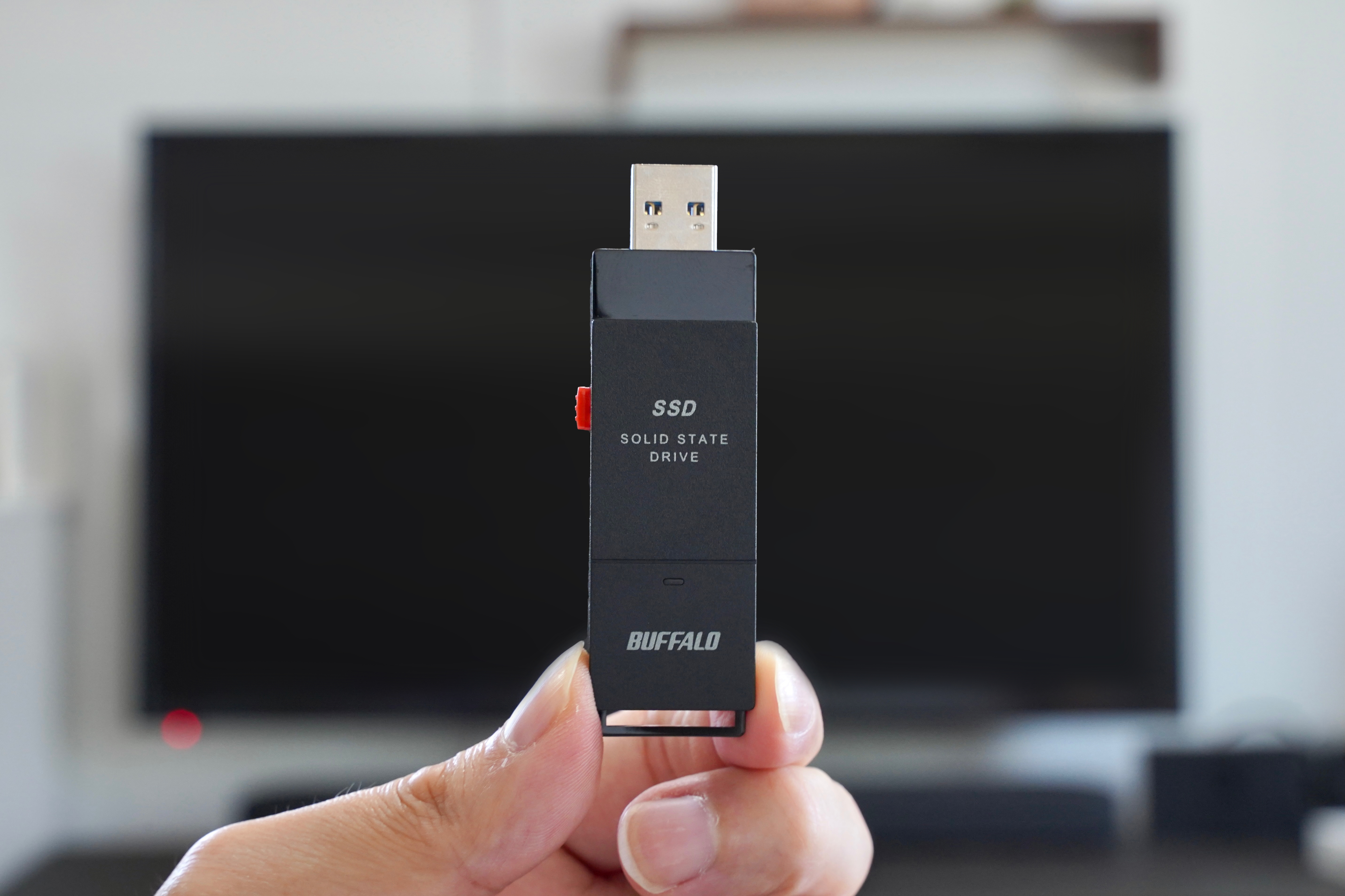 今だけ！Panasonic32型テレビ2017年製バッファローSSD録画セット 電源不要で挿すだけ！ バッファローのスティックSSDならTVをサクッと