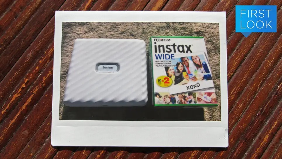 でっかいスマホ用チェキプリンター「instax Link WIDE」。思い出を