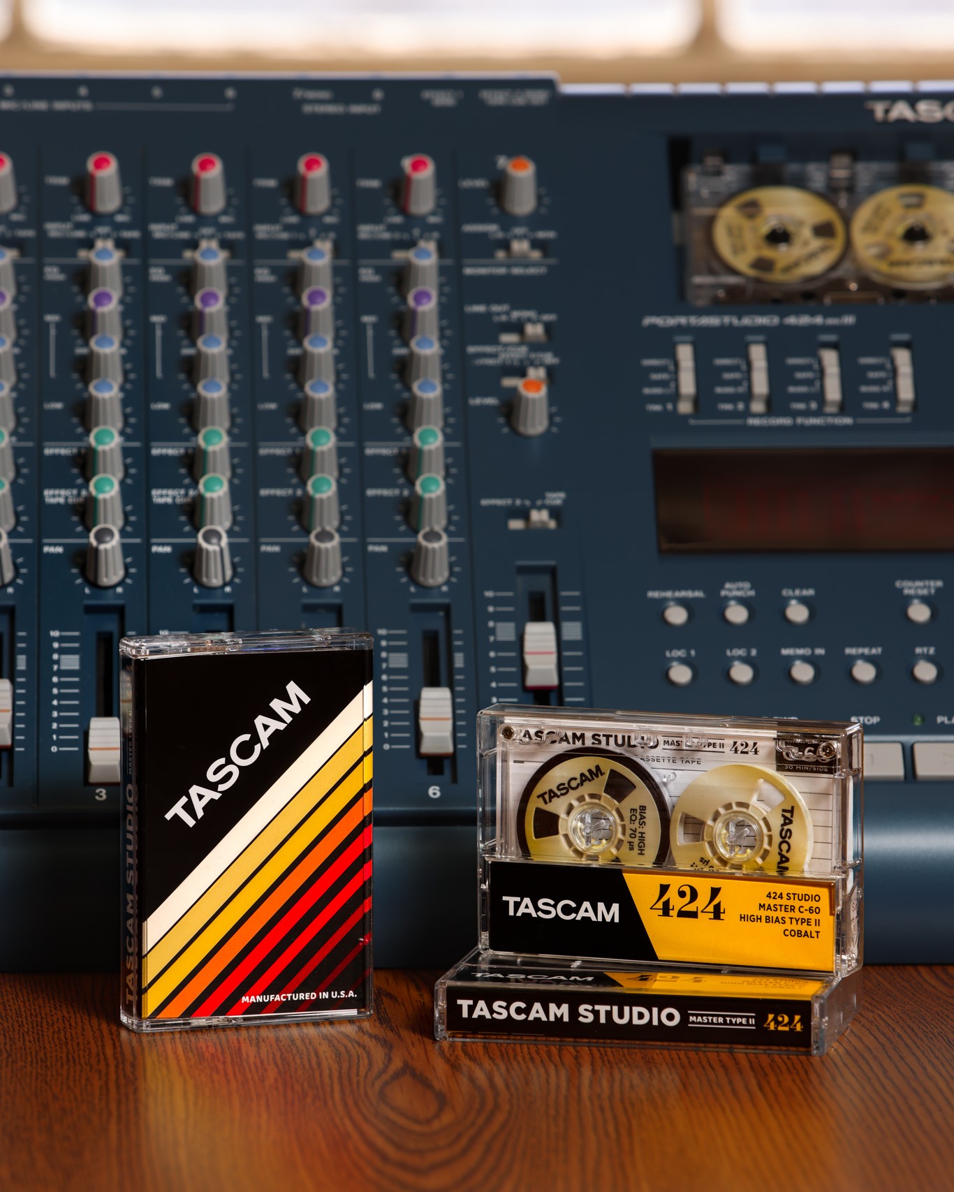 動作確認済TASCAM 424 MKIII 新品テープ10本付属　カセットMTR オープンリールデザインが美しすぎるタスカムのMTR専用テープ