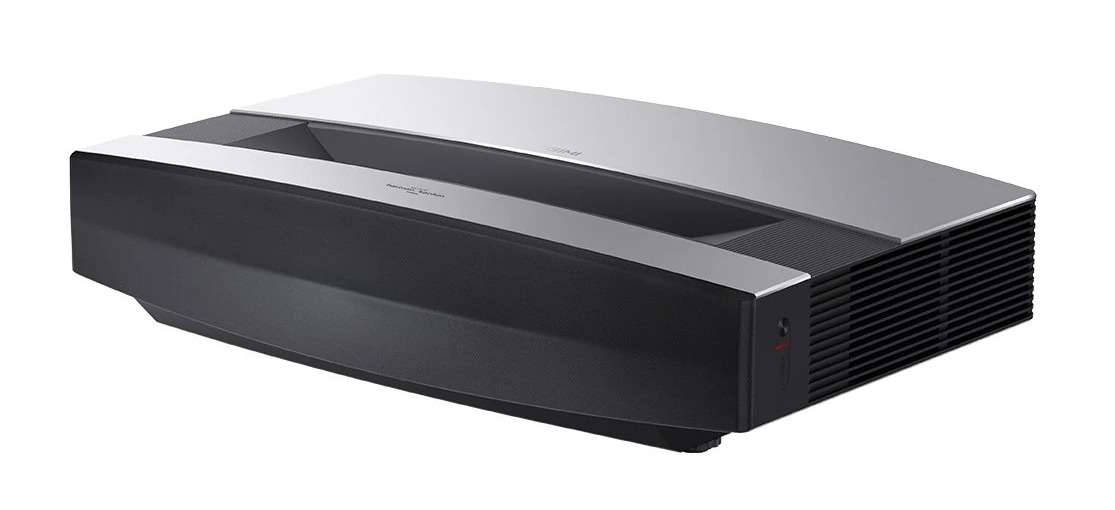壁際に置けばテレビは不要。UHD 4K画質のレーザープロジェクター