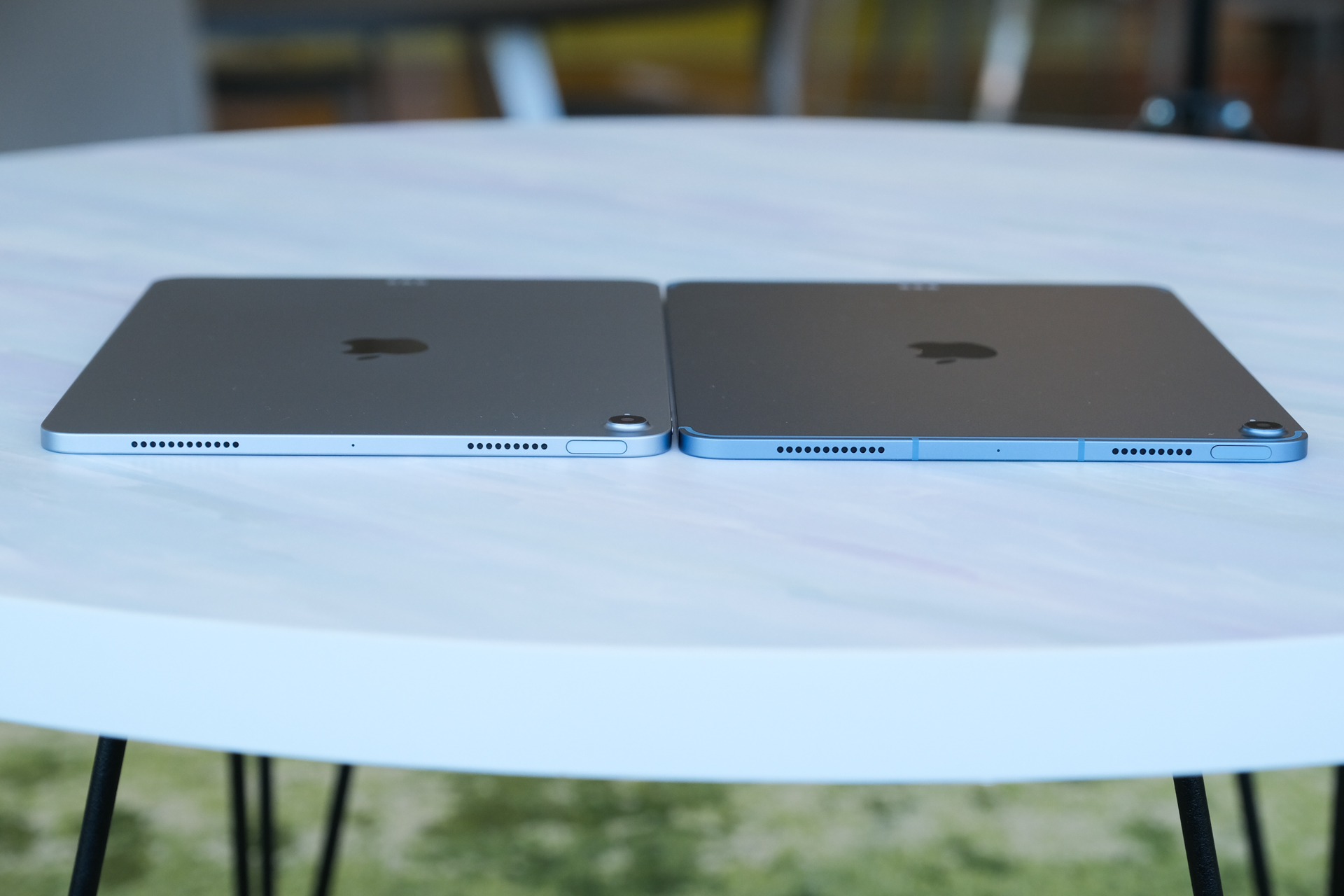 iPad Air（第5世代）フォトレビュー。 「iPad Air」って刻印されている