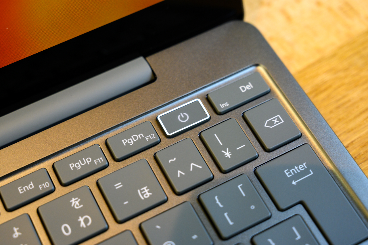 いま一番欲しいモバイルノートPC「Surface Laptop Go 2」。発熱以外は