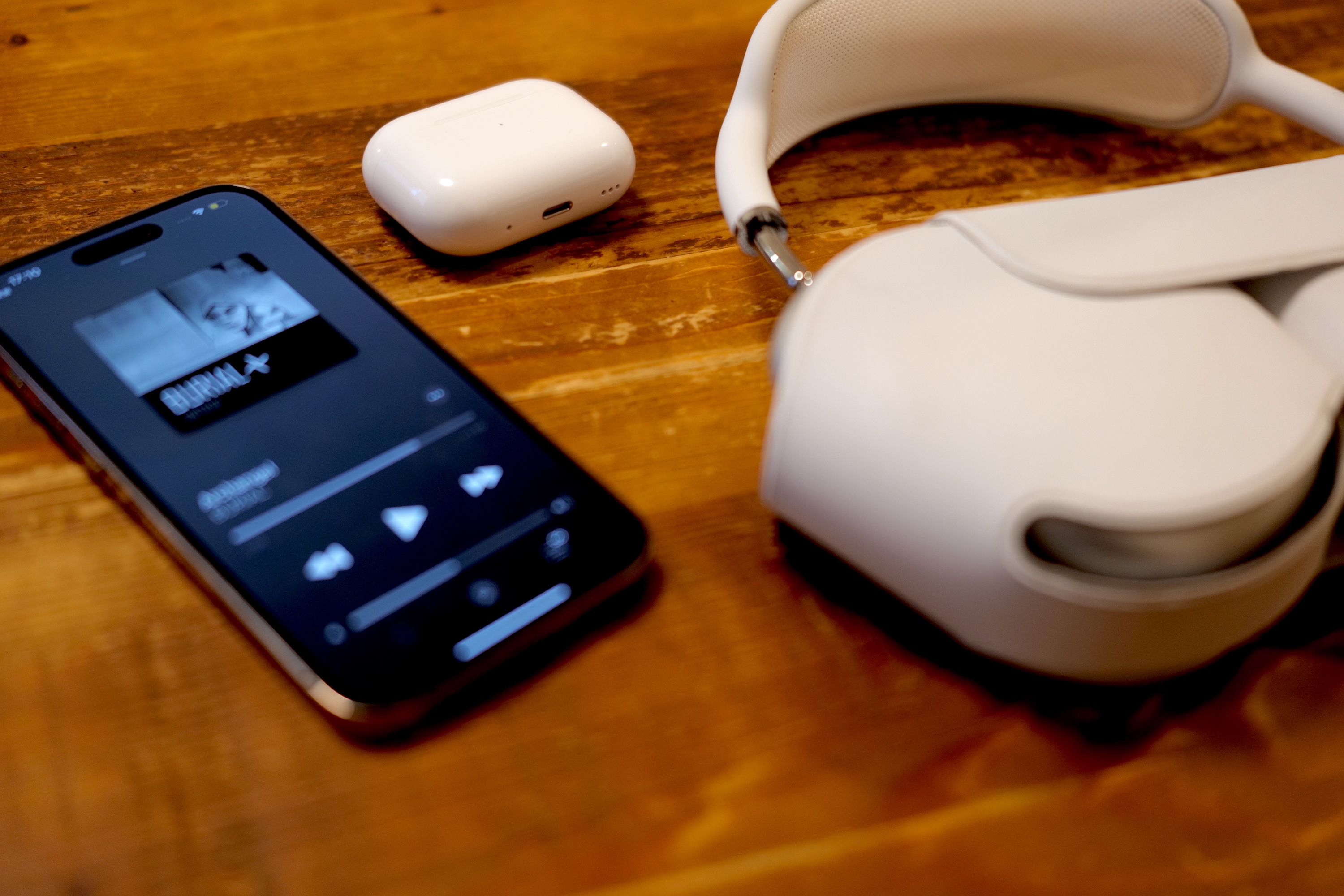 新型AirPods ProをAirPods Maxと比較するとAppleが考える「いい音」の