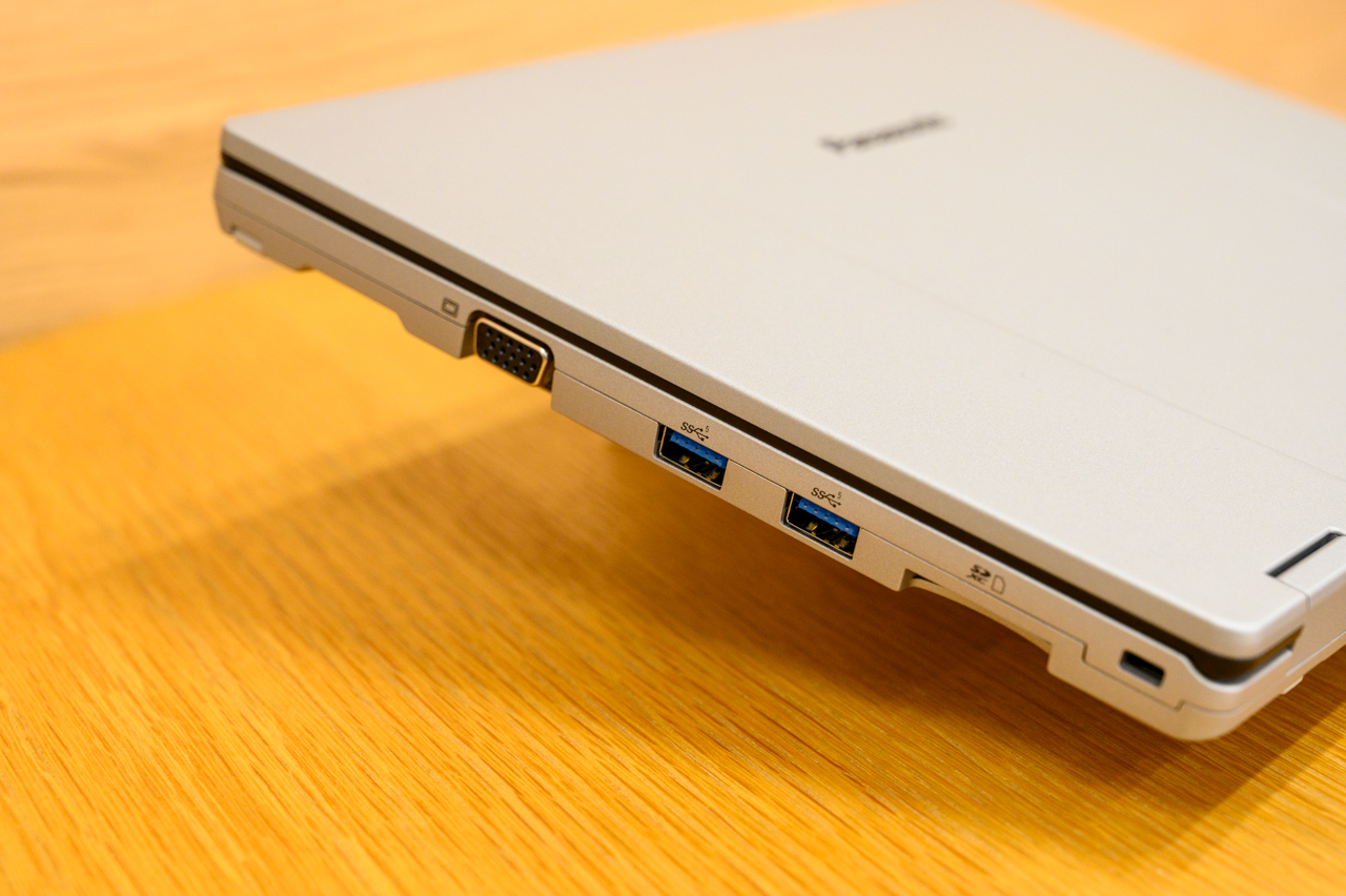 【軽量906g✨機能良好】ノートパソコン レッツノート、初心者マニュアル付 働く人のためのモバイルPCにニューフェイス登場。「レッツノートSR」は