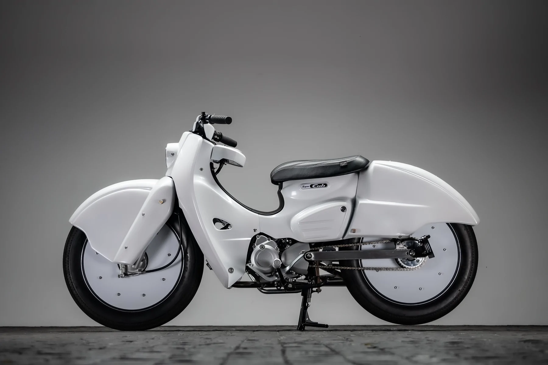 スーパーカブ50cc　フルカスタム　実働 クラシカルなスーパーカブのフルカスタム。さて、お値段はおいくら万円