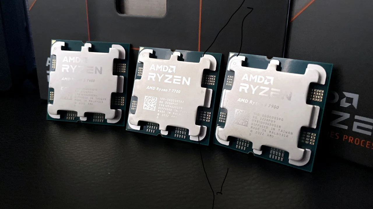 Ryzen 7 7700 ジャンク メモリ不安定 My AMD Ryzen 7 7700 processor seemingly missing parts : r/pcmasterrace