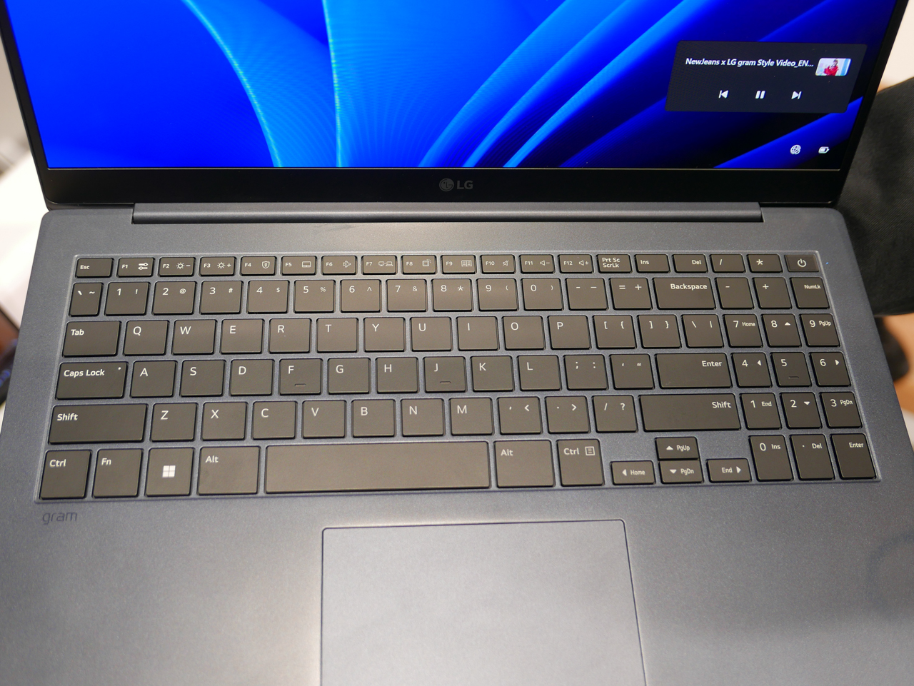 LG gramに「英語キーボードモデル」が復活！ やっぱこれだよな
