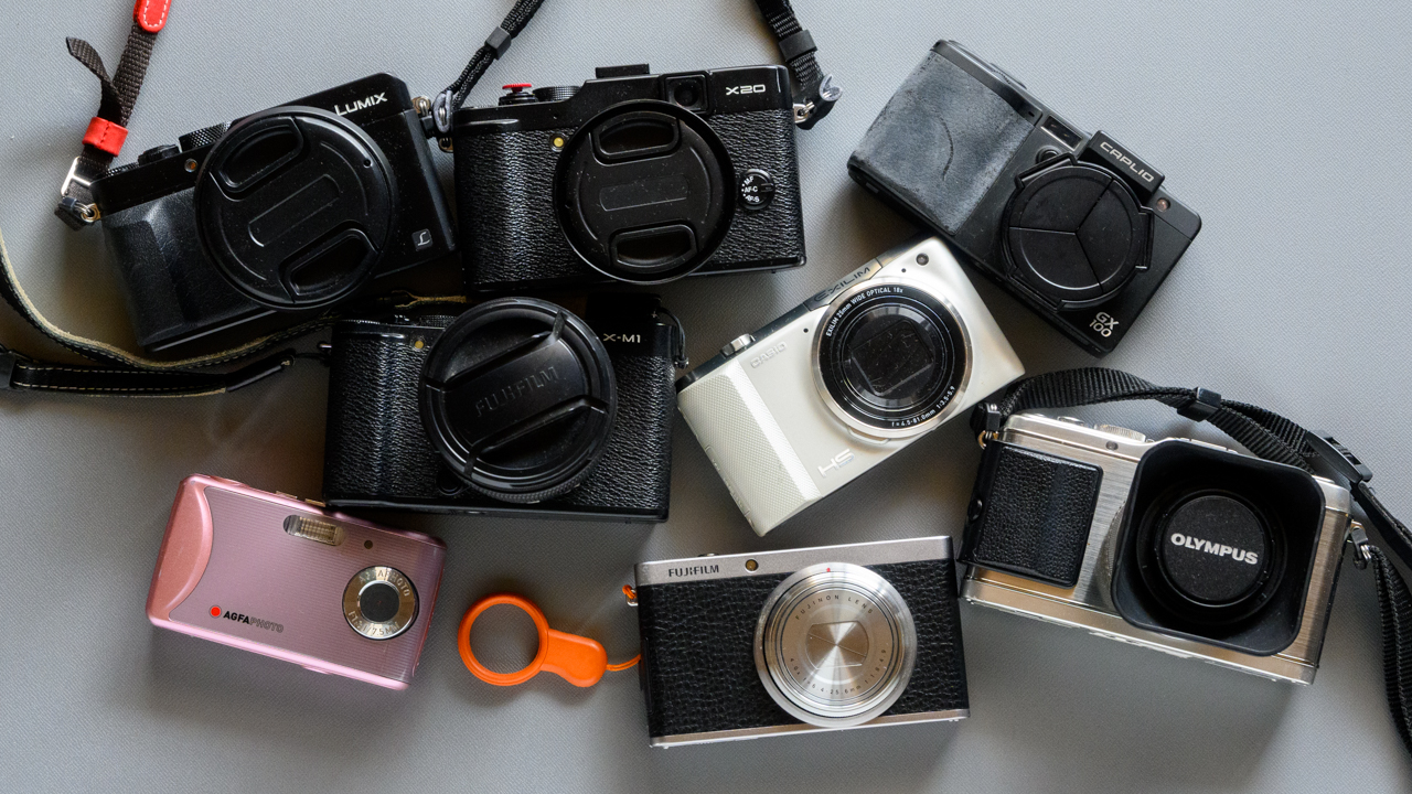230404oldDigitalCamera.jpg