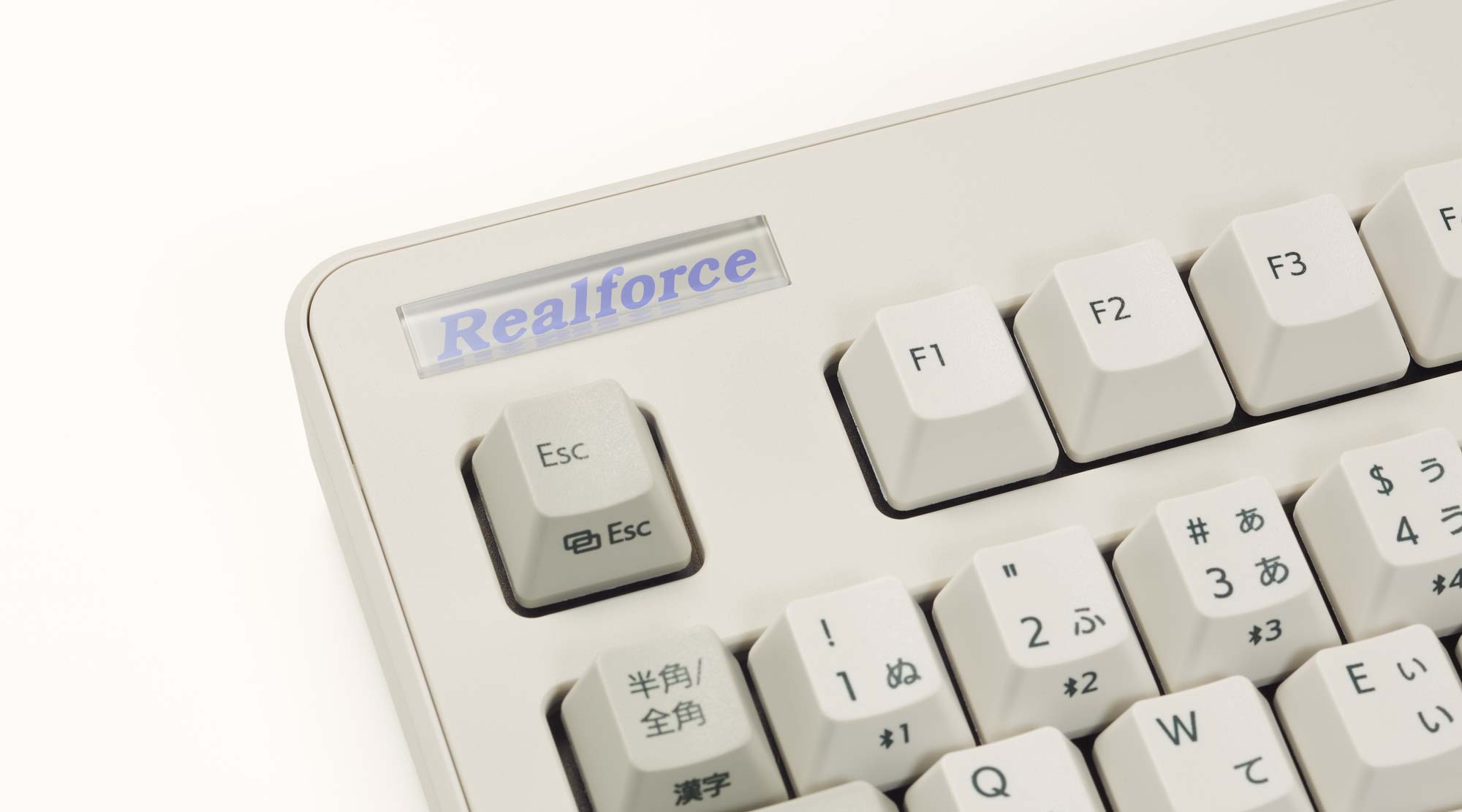 REALFORCE R3 静音変荷重 ハイブリッド アイボリー 限定モデル 昔のオフィスで見たことある色ですが、REALFORCE R3の新色です