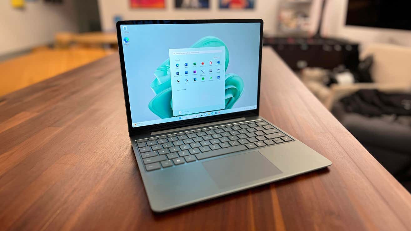 値上げしたけど仕様もアップ、Surface Laptop Go 3は高級感あり