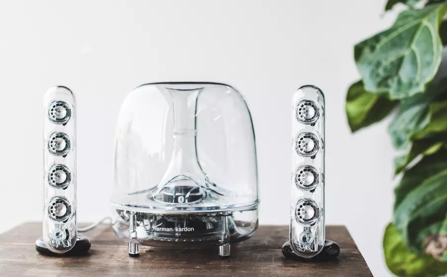 HK_SOUNDSTICK4_Lifestyle_01_90