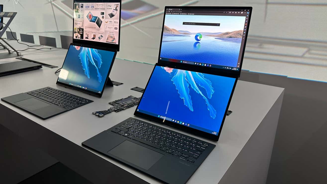 Asusの最新ラップトップ、14インチのディスプレイが2枚あるだと