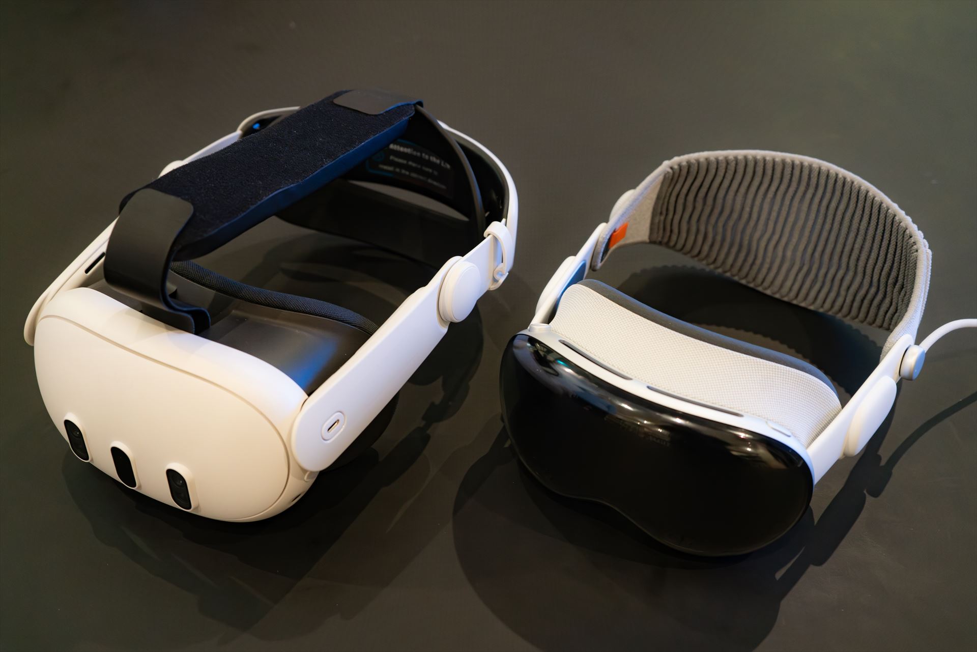 Apple Vision ProとMeta Quest 3、いま買うべきXRヘッドセットはどっち