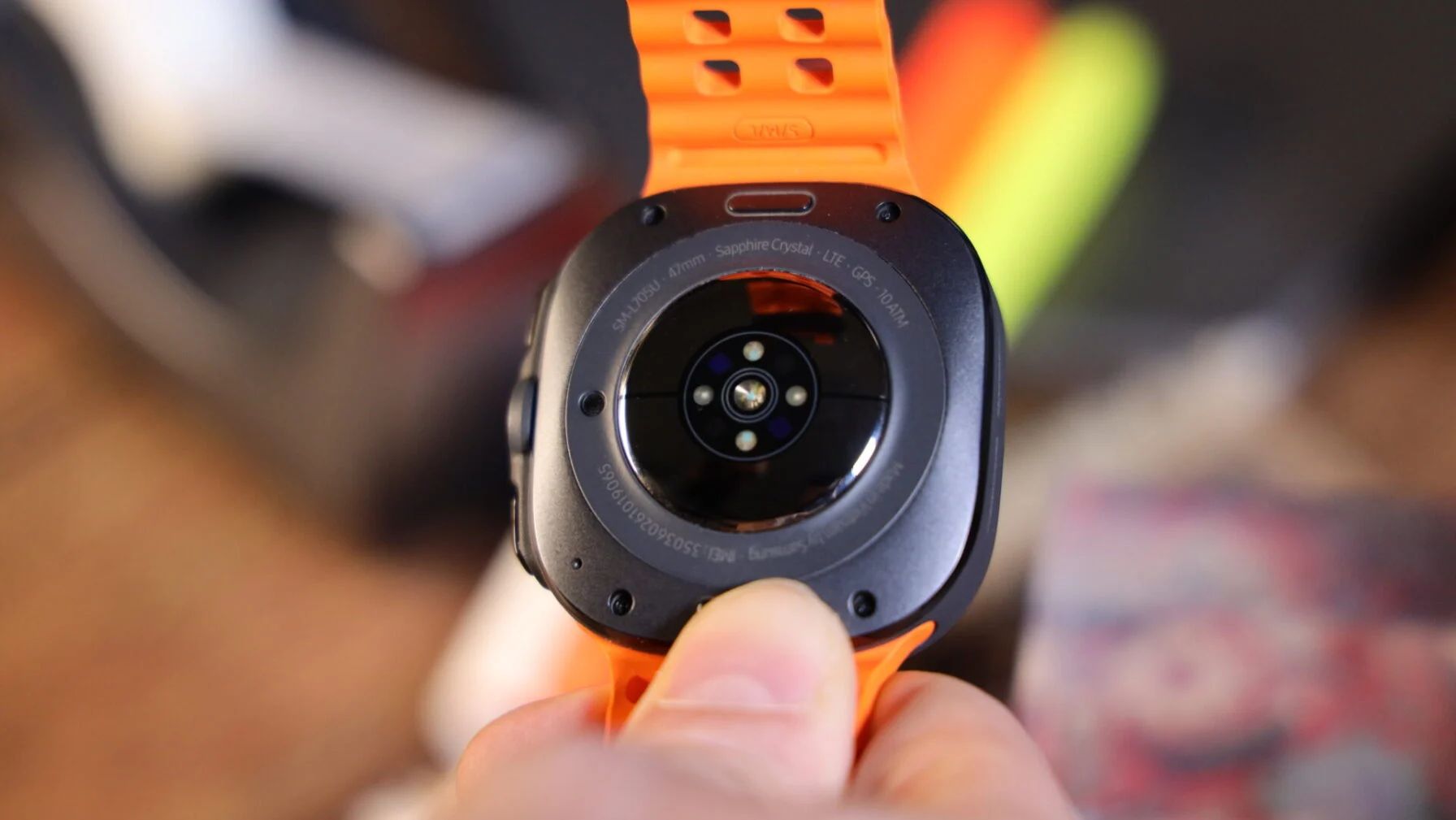 存在感が強すぎるGalaxy Watch Ultra。とりあえず2週間使ってみた 