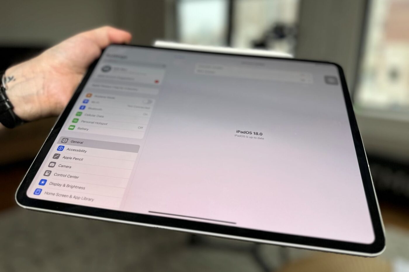 iPad-Pro-M4-iPad-OS-18i-