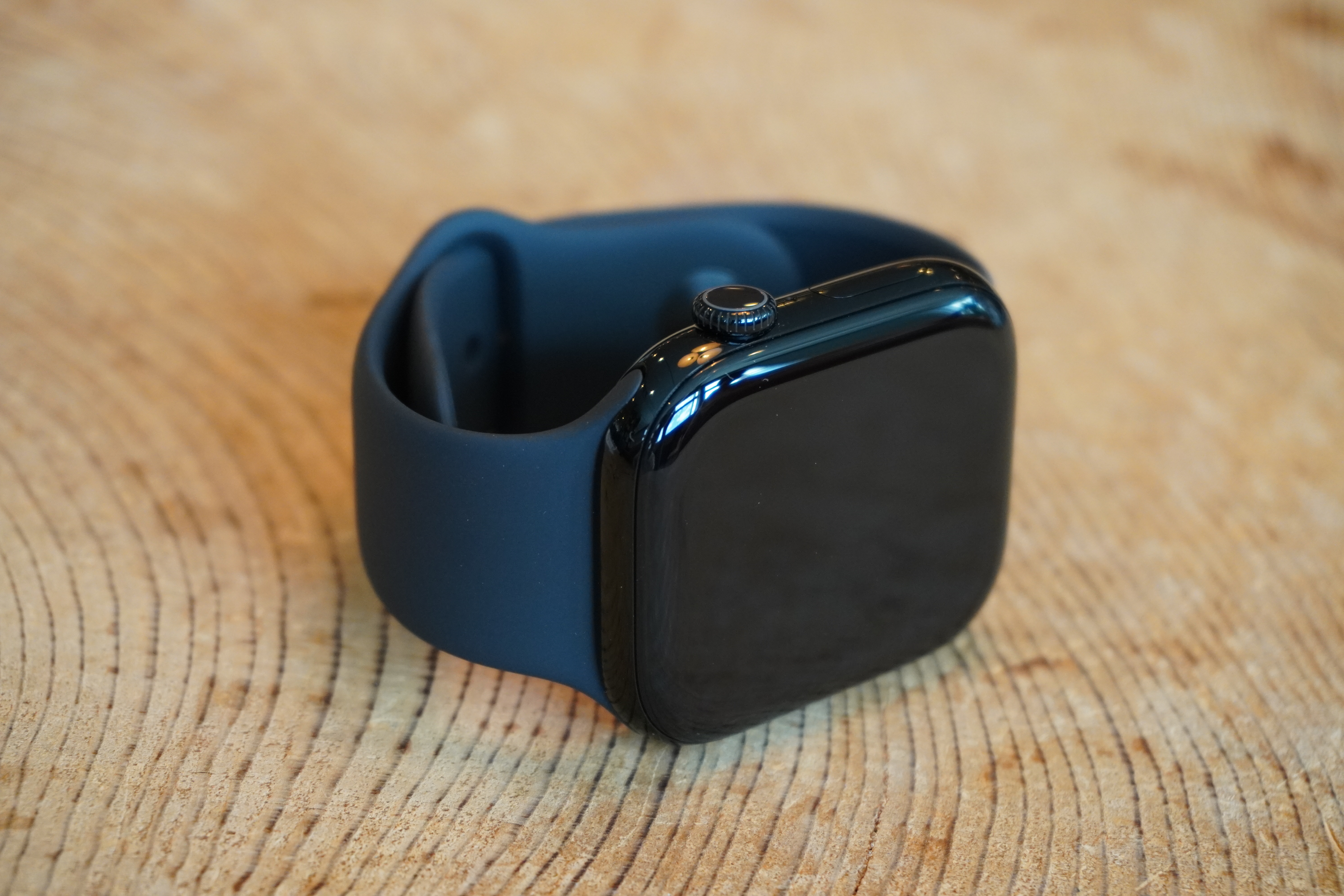Apple Watch Series 10の新色「ジェットブラック」が美しすぎる 