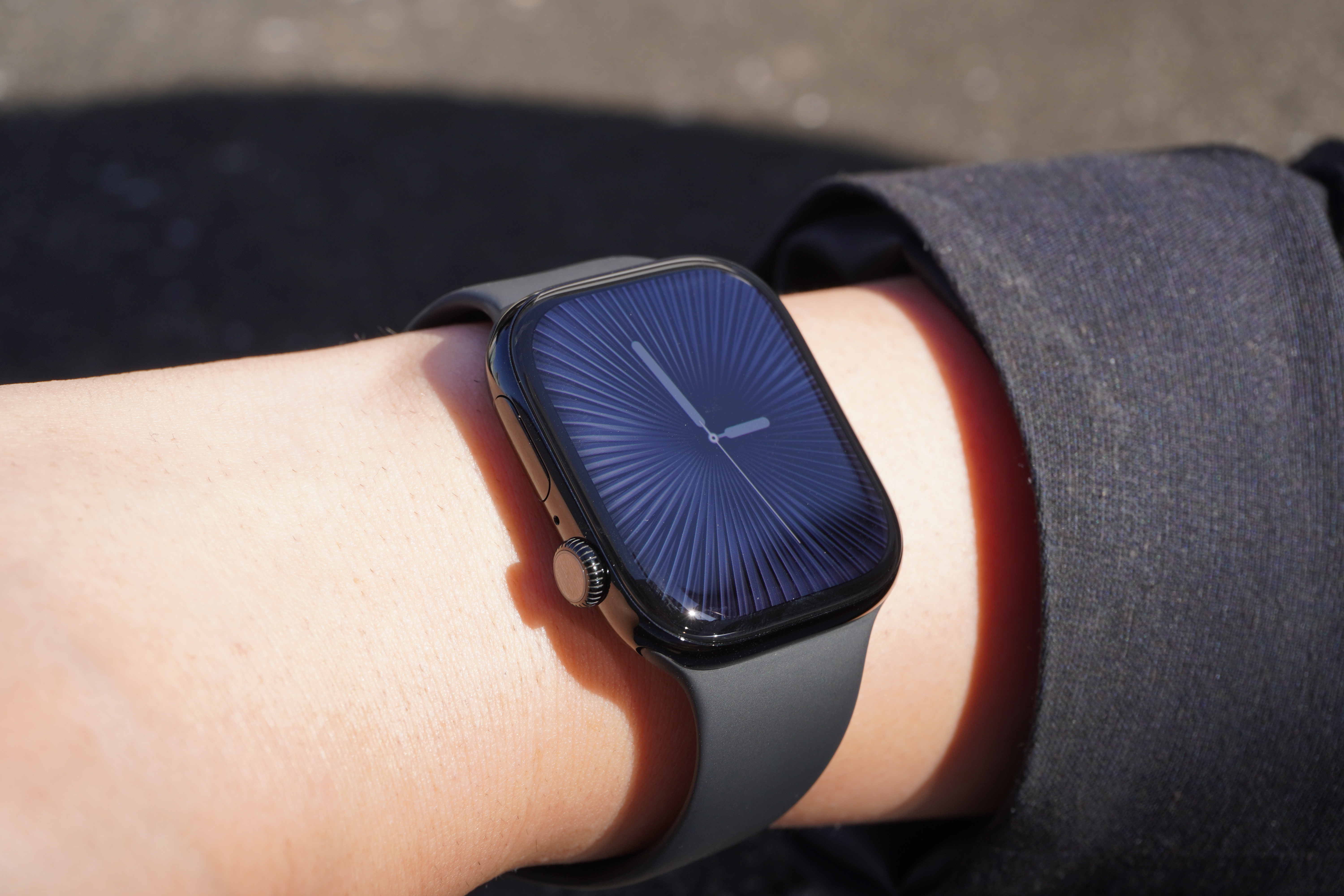 最新Apple Watchの新色「ジェットブラック」と「ブラックチタニウム 