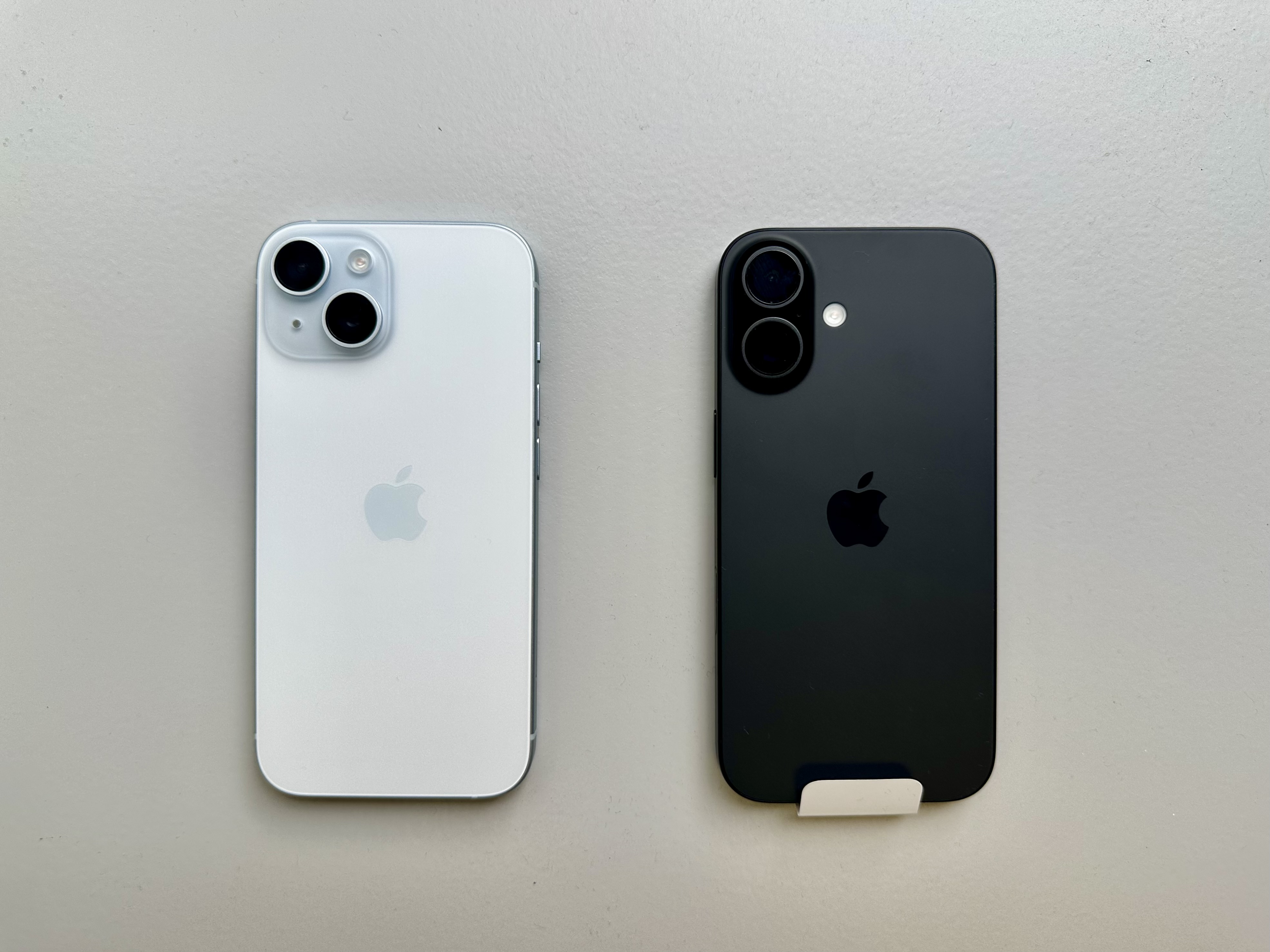 開封】iPhone 16を、アンボックス！ | ギズモード・ジャパン