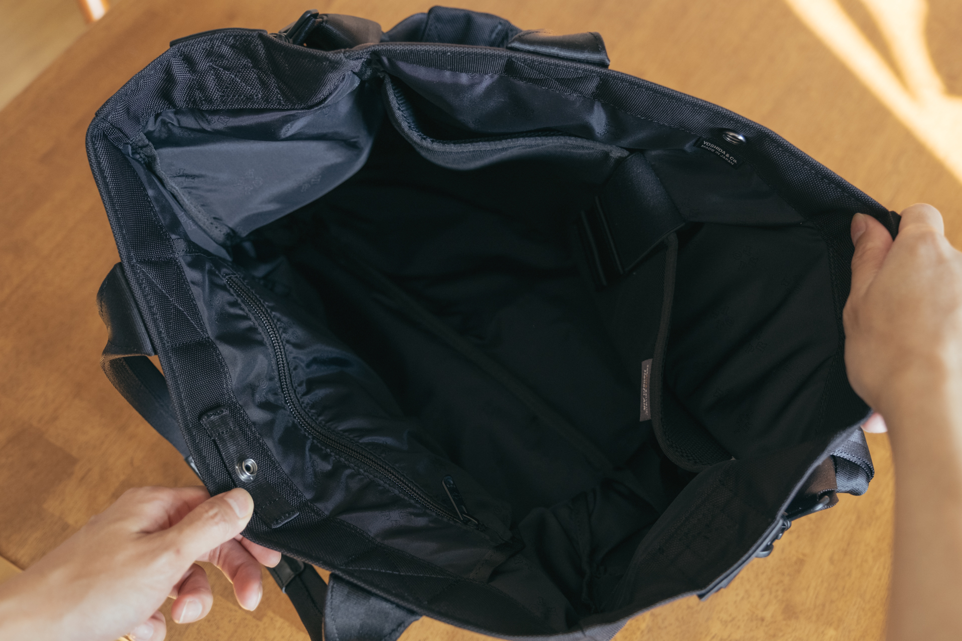 バックパックはもう厳しい…仕事で使えるトートバッグを探しまくって 
