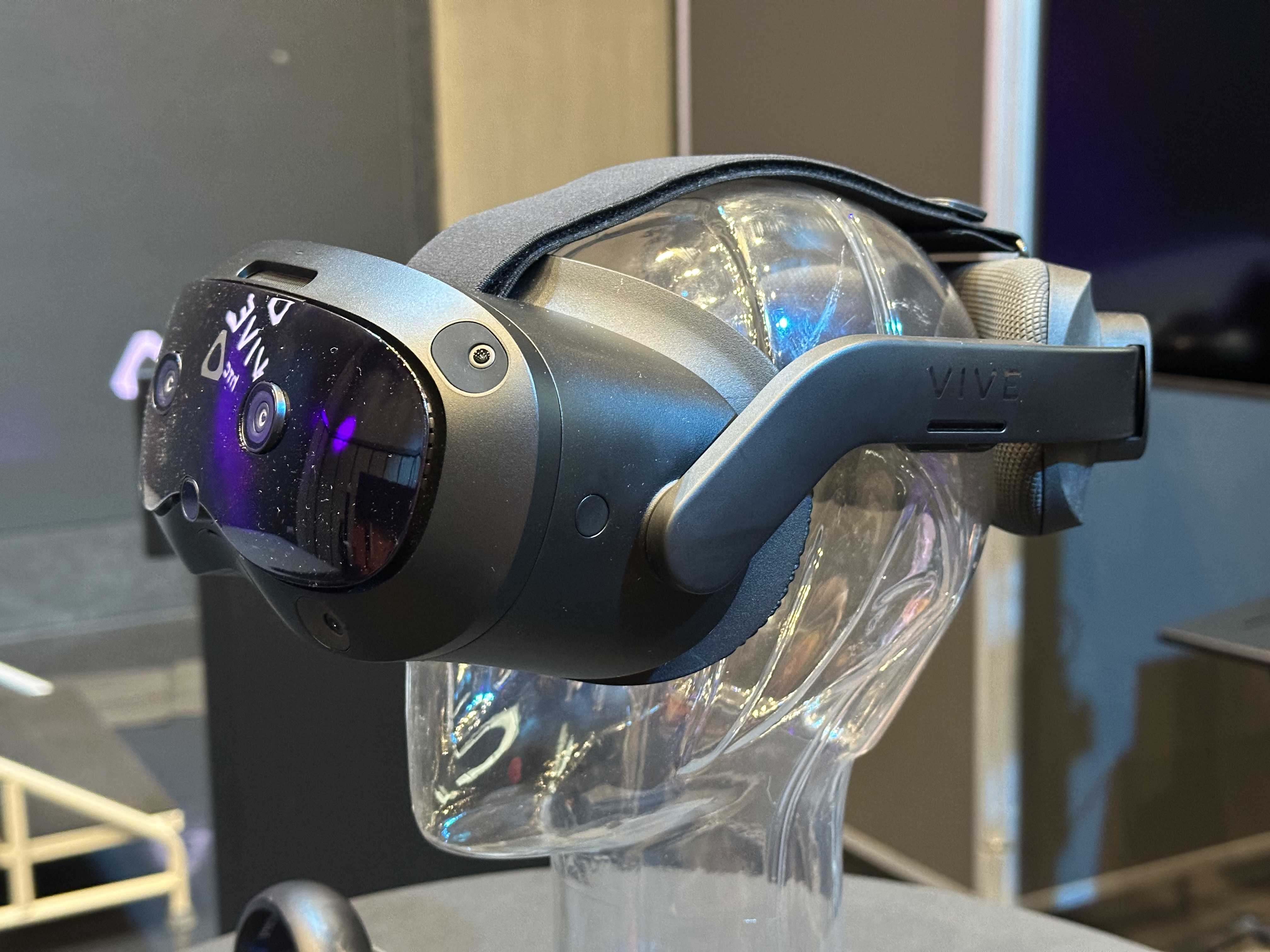 アイトラッキング入りVR。このワードに心揺らぐなら「VIVE Focus
