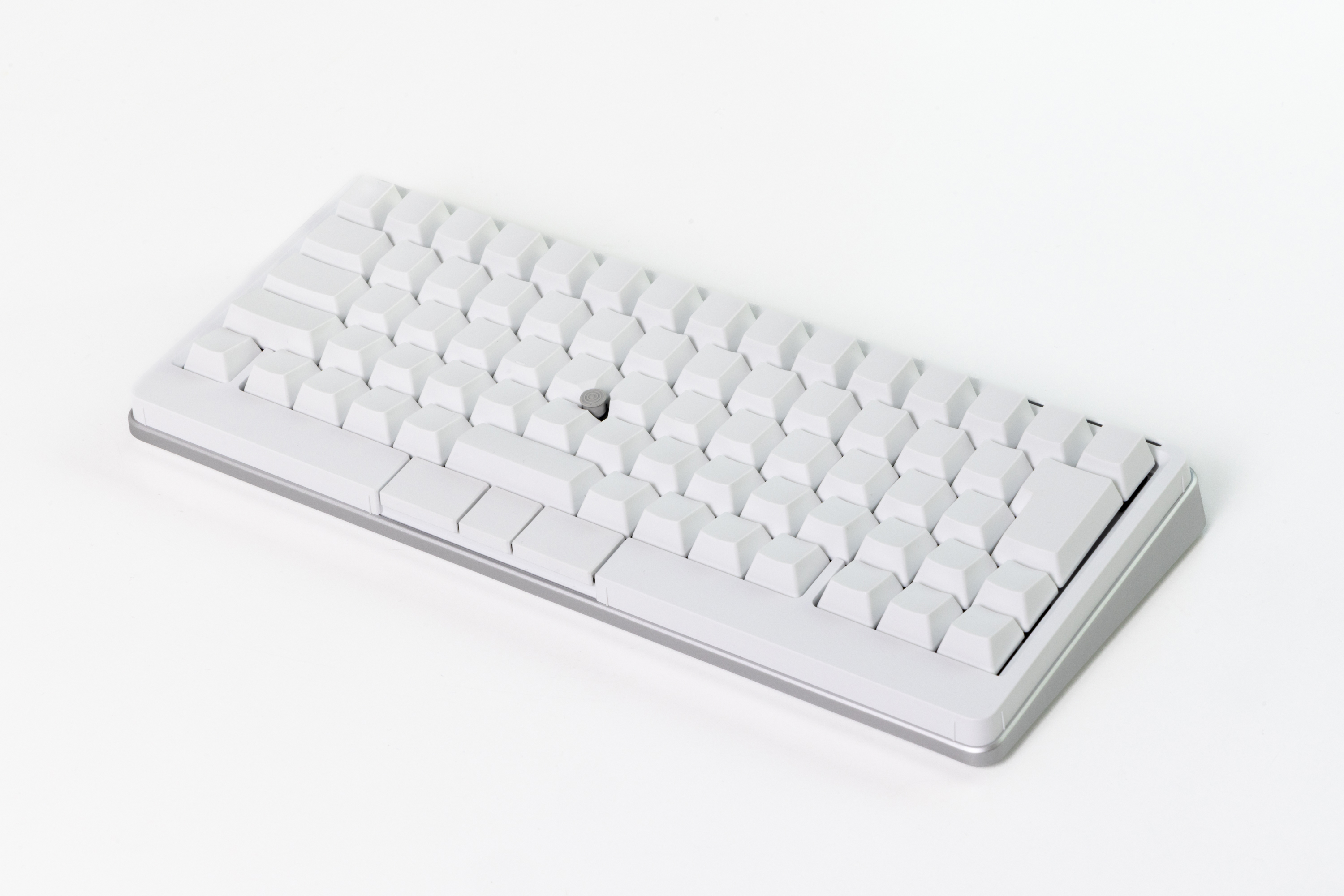 打鍵感最高のオールインワンキーボード「HHKB Studio」に雪モデルが出