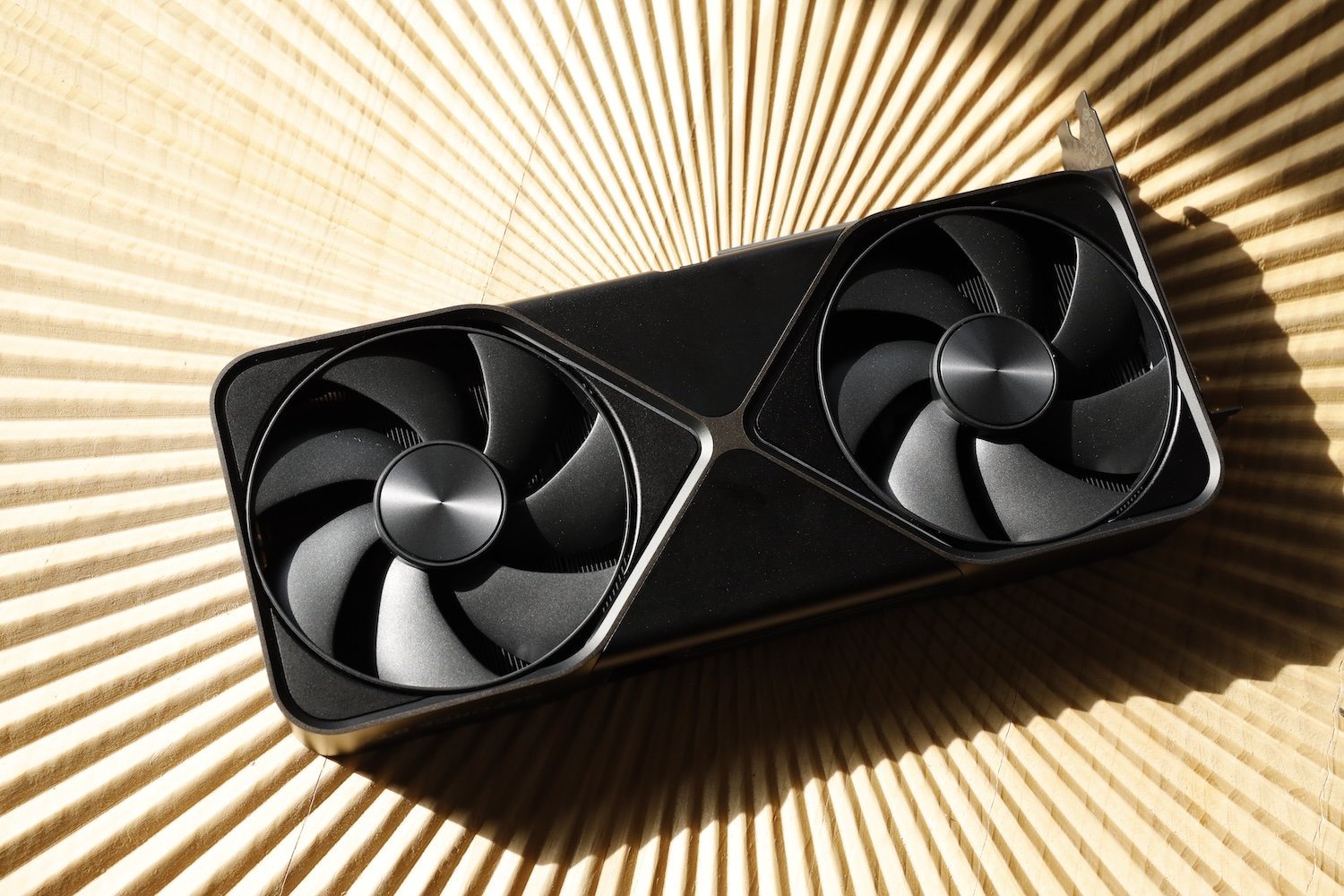 NVIDIAの最新GPU「RTX 5090」はすべてのゲーマー必須の装備なのか