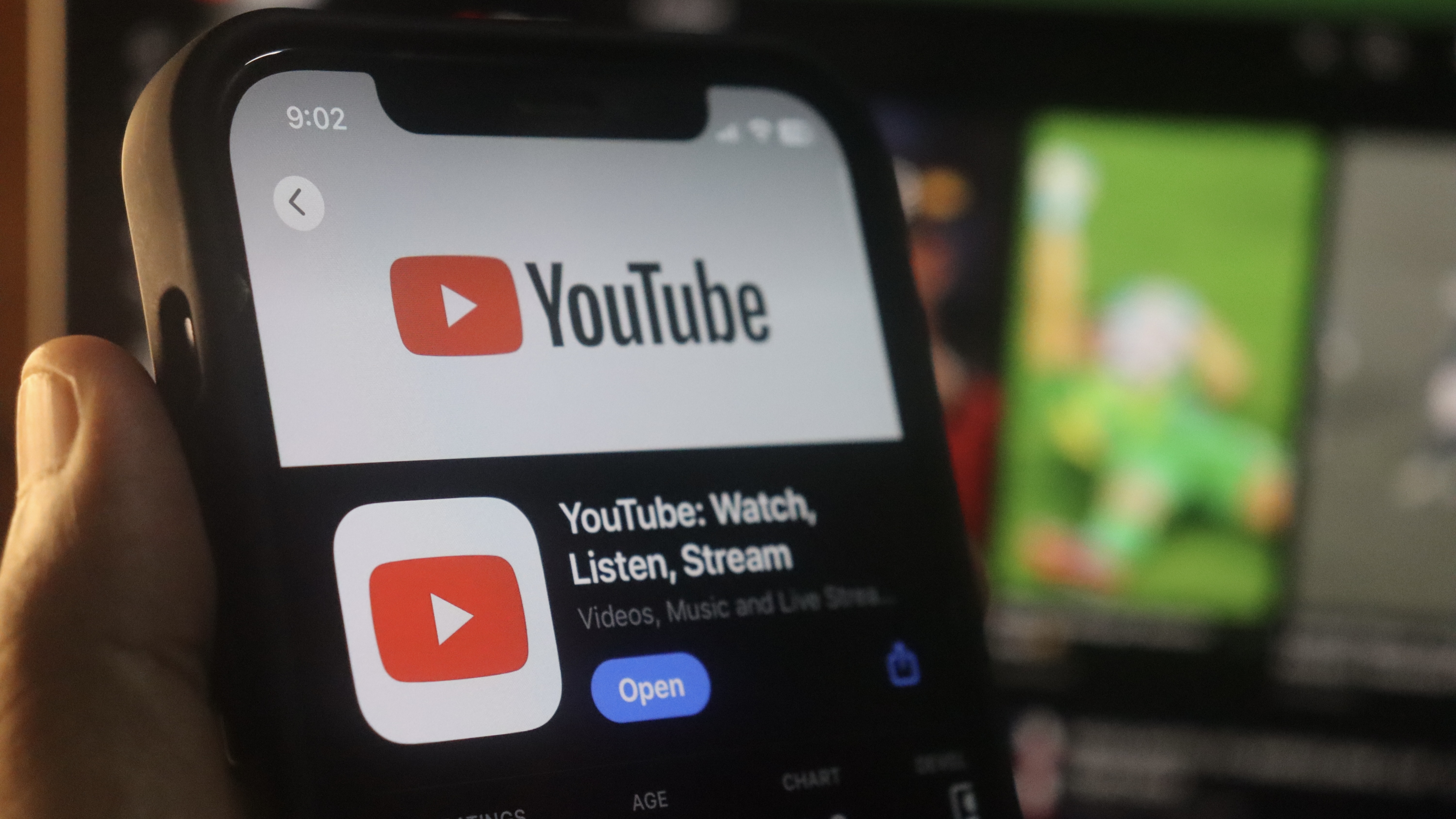 昭和　テレビ　YouTube スマホ見れる スマホ？自宅のテレビ？ あなたはYouTube見るならどっちがいい