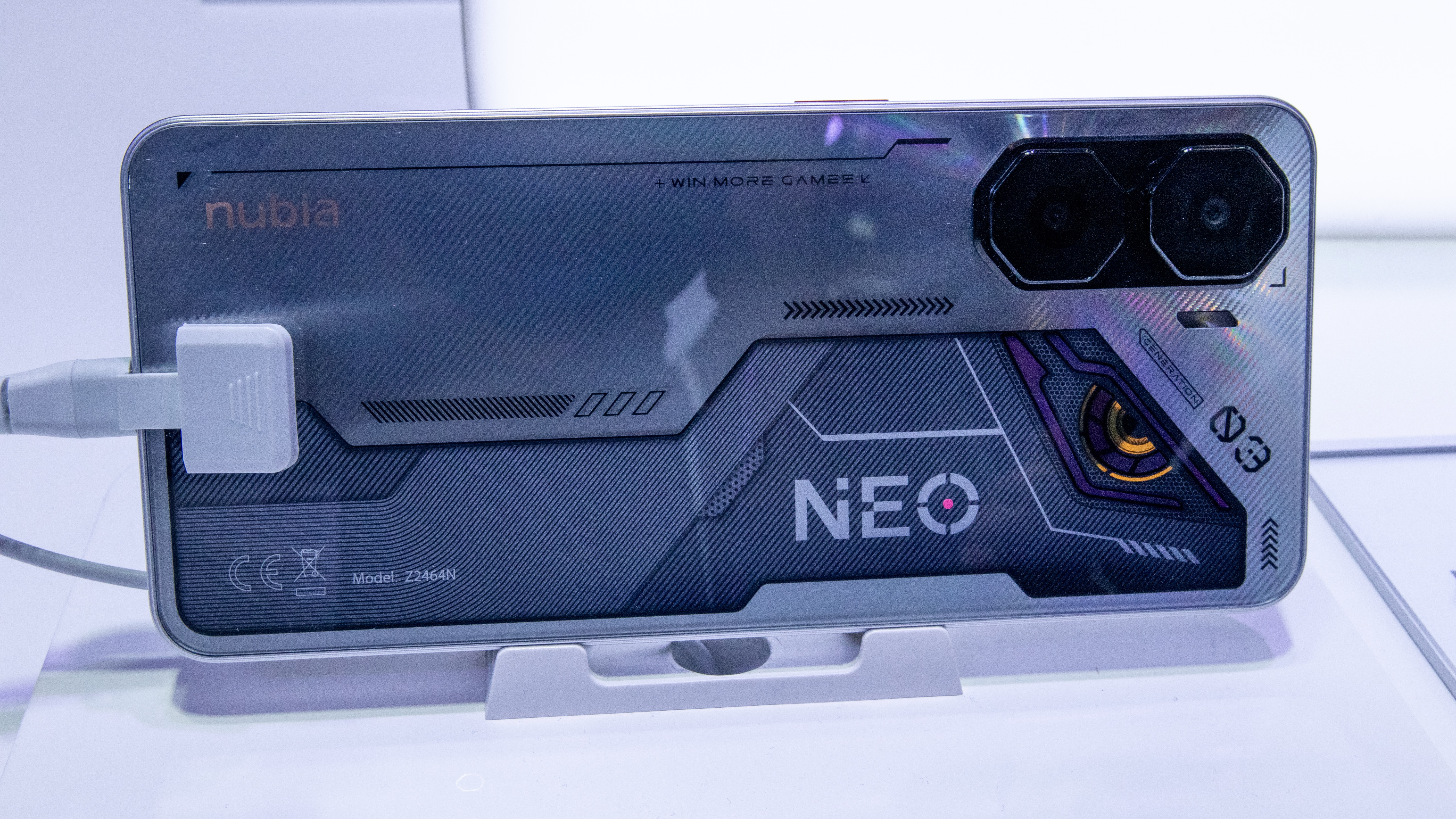 ゲーミングスマホ Nubia Neo3 GT バイパス給電使用可能 20/256