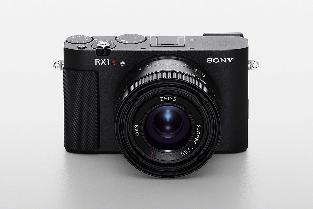 値下げ依頼お取り置き品【極美品】SONY RX1R III｜防湿庫保管｜付属完備 66万円。ソニーのフルサイズコンデジ「RX1R III」が登場するも価格に