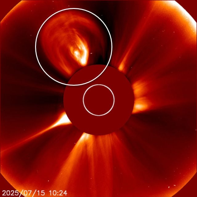 太陽のフィラメント放出現象、太陽観測衛星が撮影 | ギズモード・ジャパン