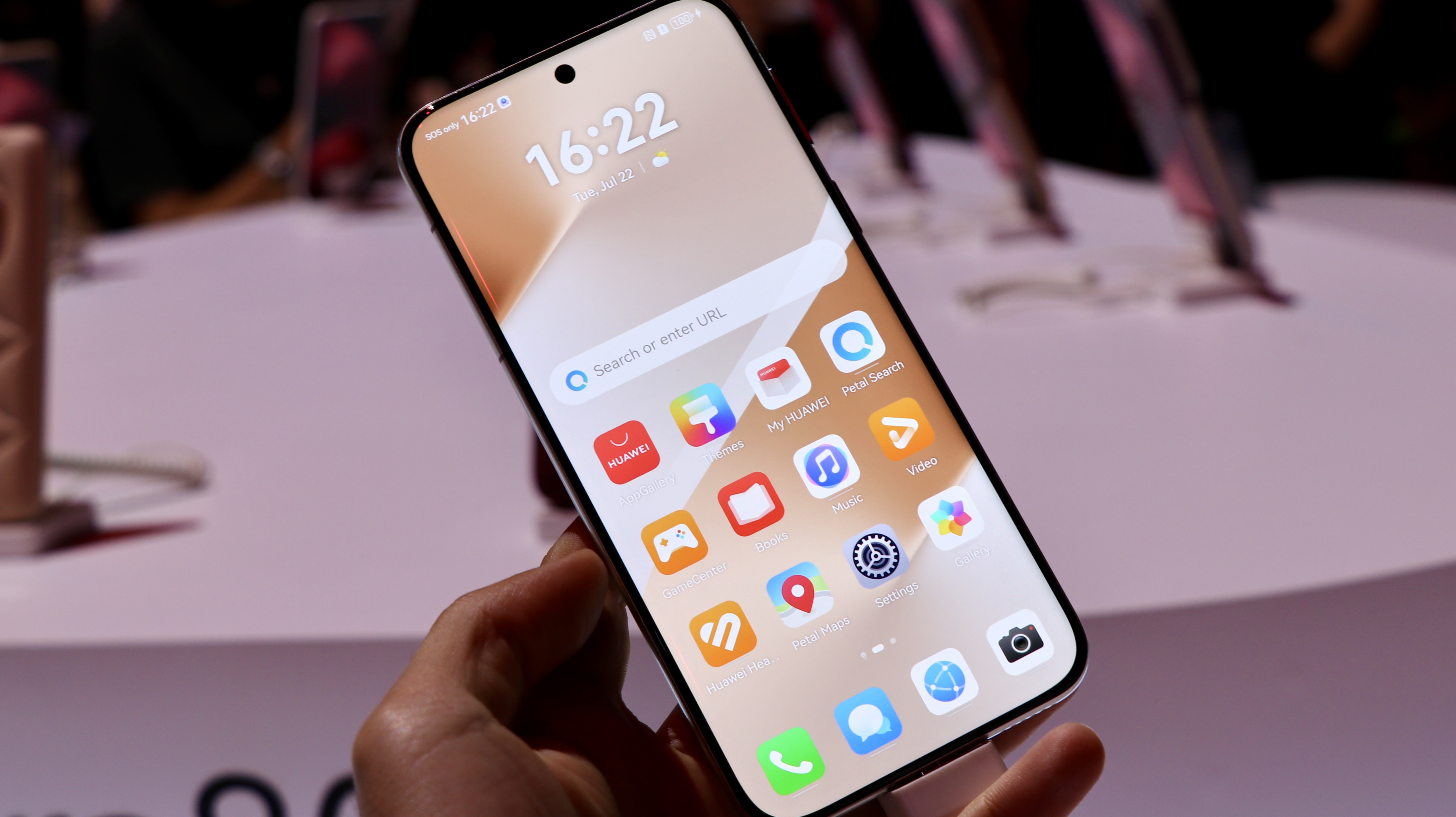 ファーウェイのスマホ、OSもレベル高い | ギズモード・ジャパン
