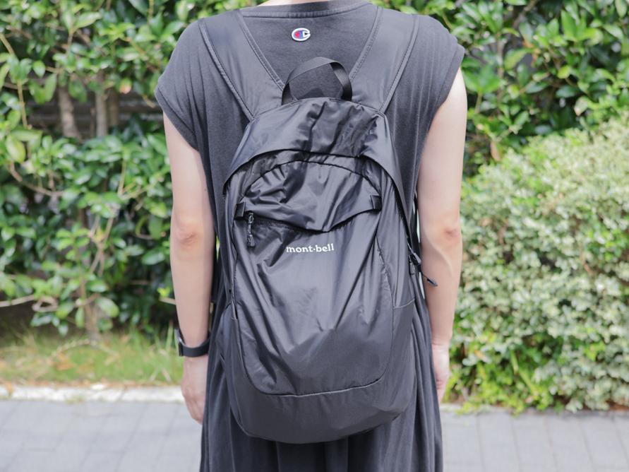 モンベルの「魔法みたいな折りたたみリュック」。大容量なのにこんなに