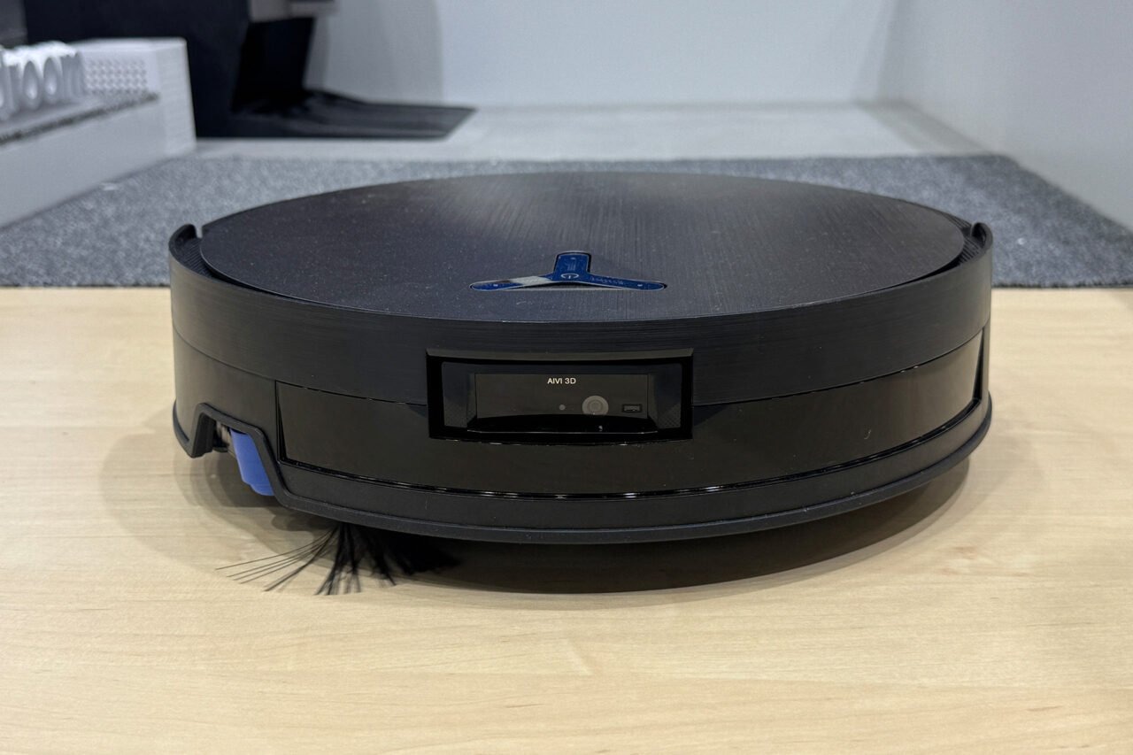 Ecovacs-Deebot-X11-Omnicyclone