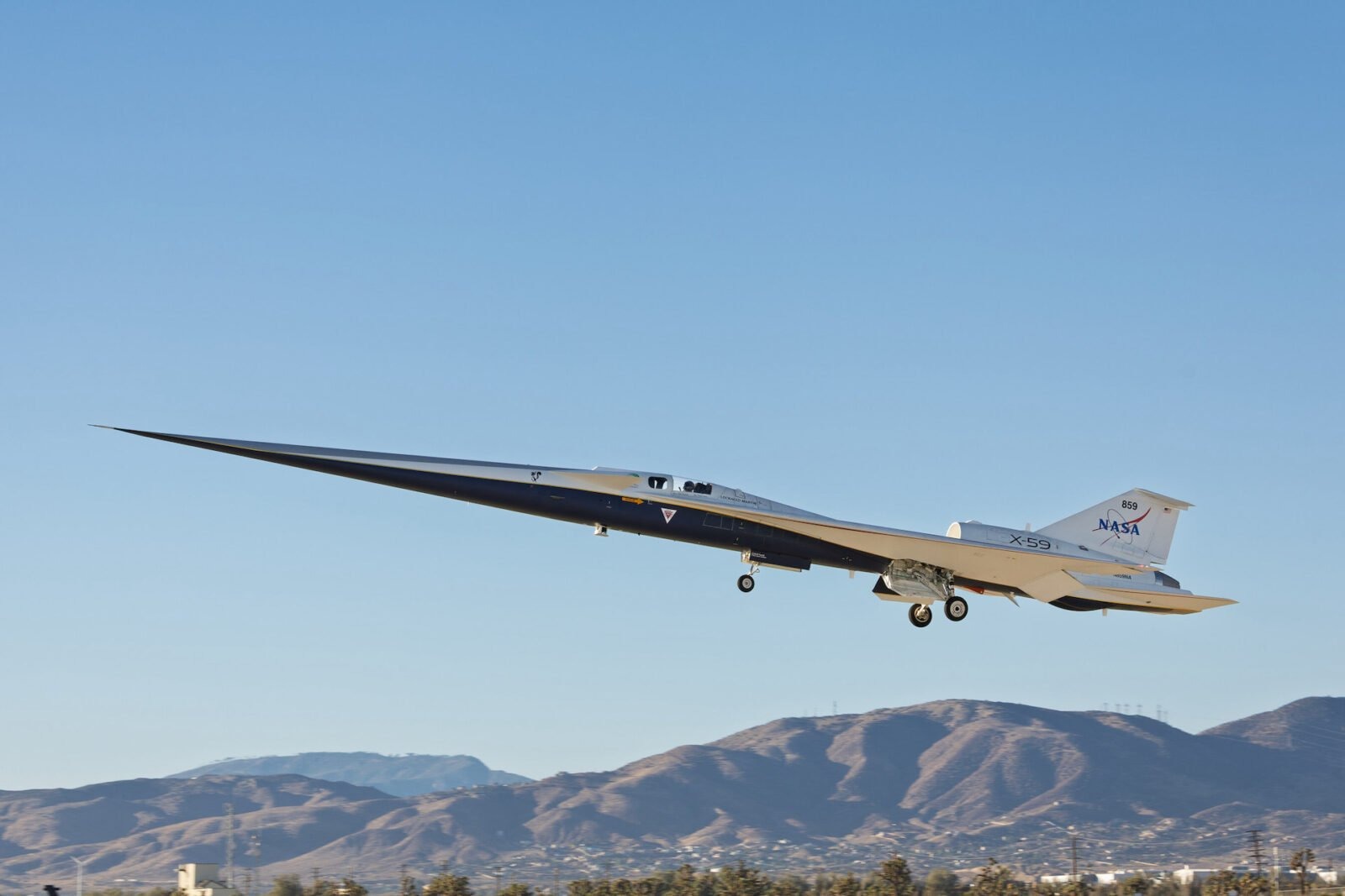 Lockheed_Martin_X59_First_Flig