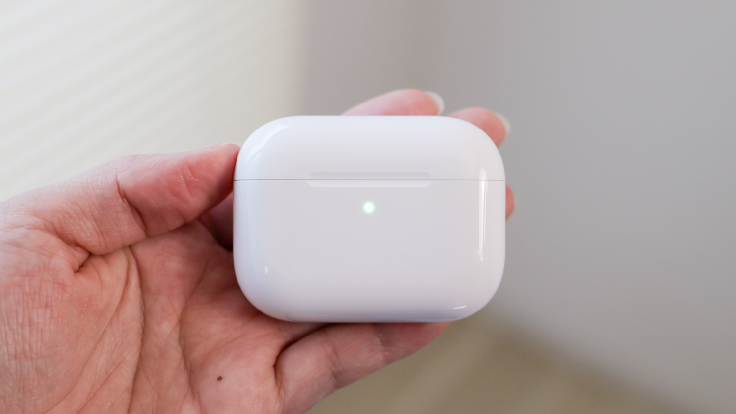 20251111-apple-airpodspro3-